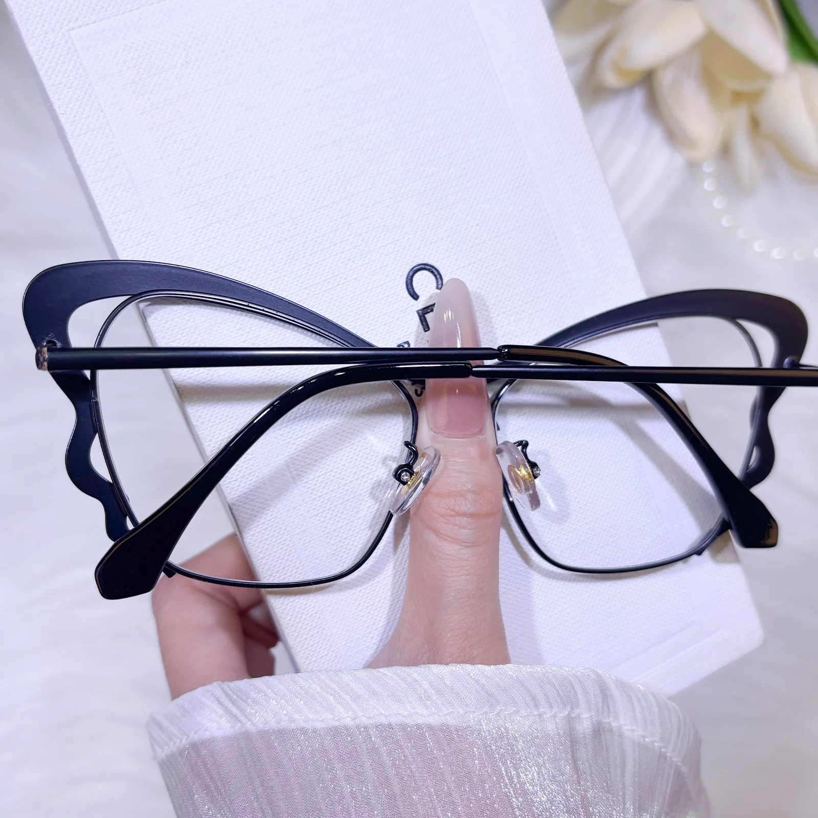 Isa Eyeglasses - Image 5