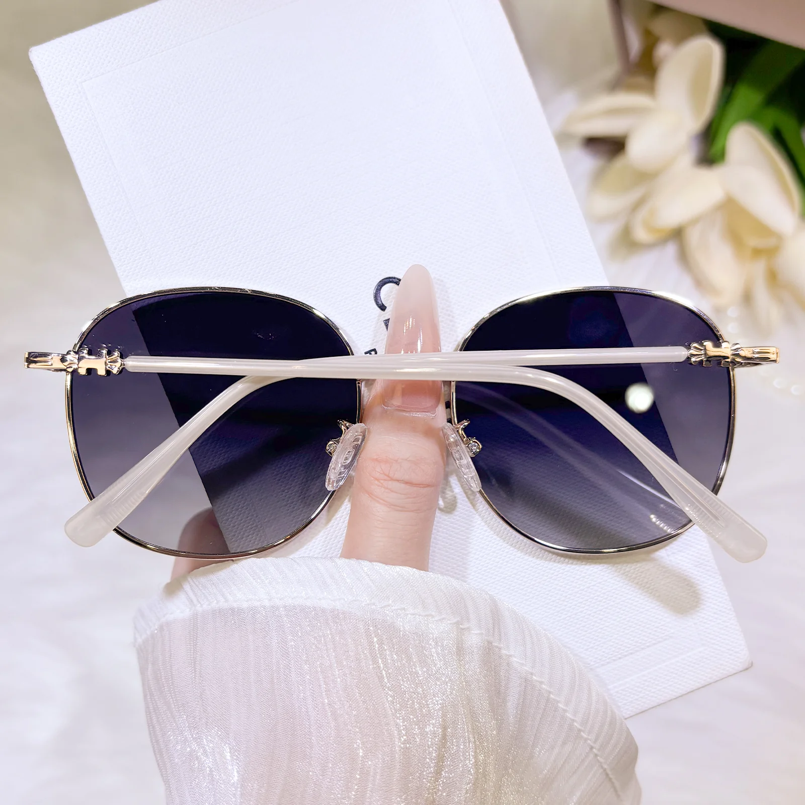 Ismara Sunglasses - Image 16