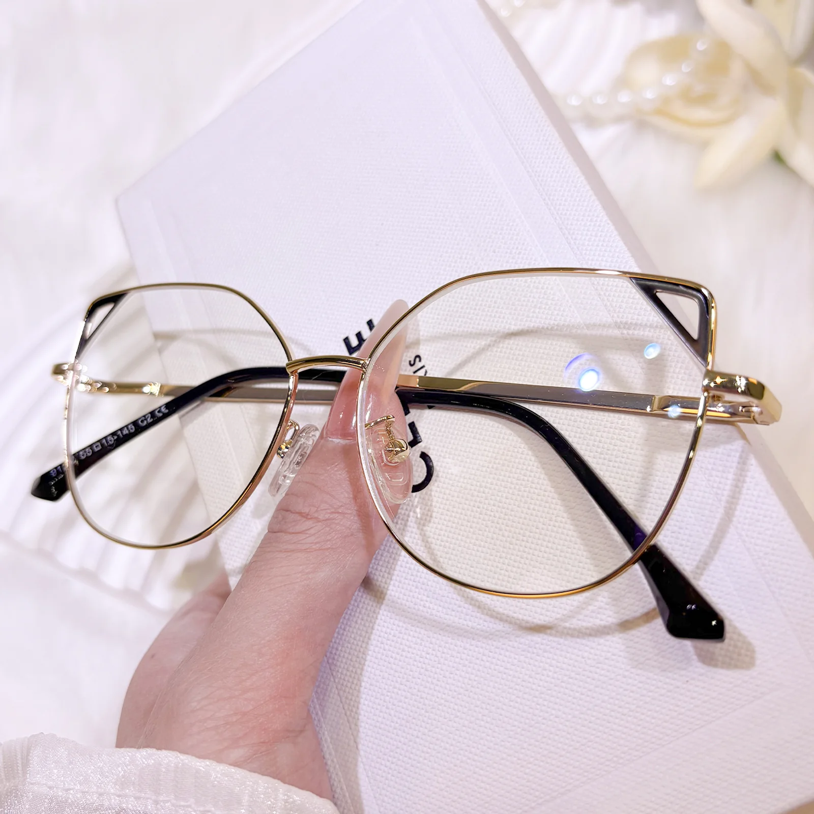 Ismeria Eyeglasses - Image 2
