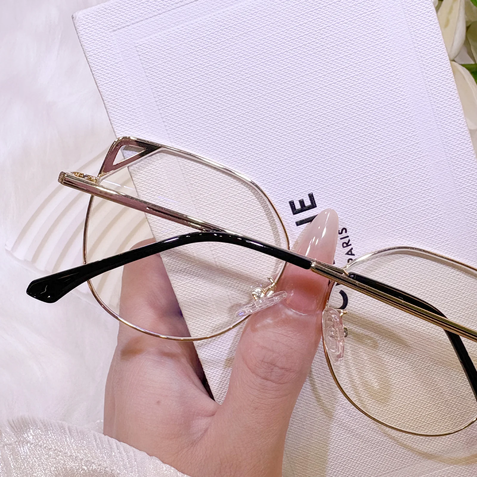 Ismeria Eyeglasses - Image 5