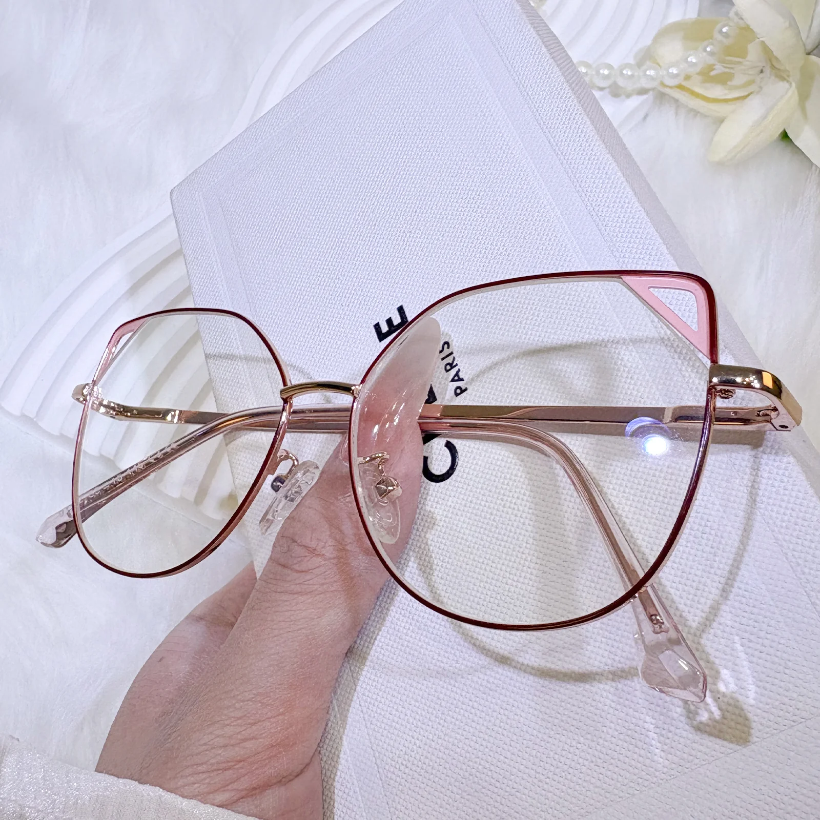 Ismeria Eyeglasses - Image 9
