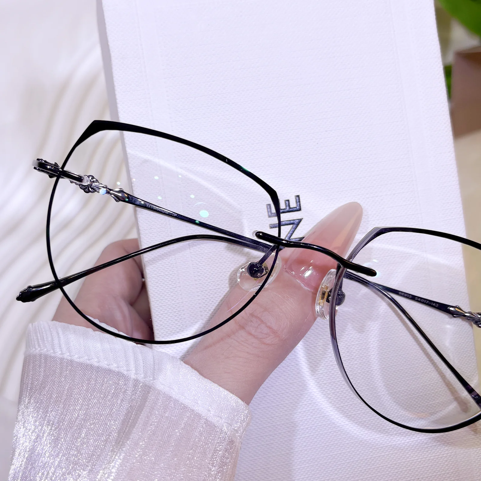 Jojo Eyeglasses - Image 9