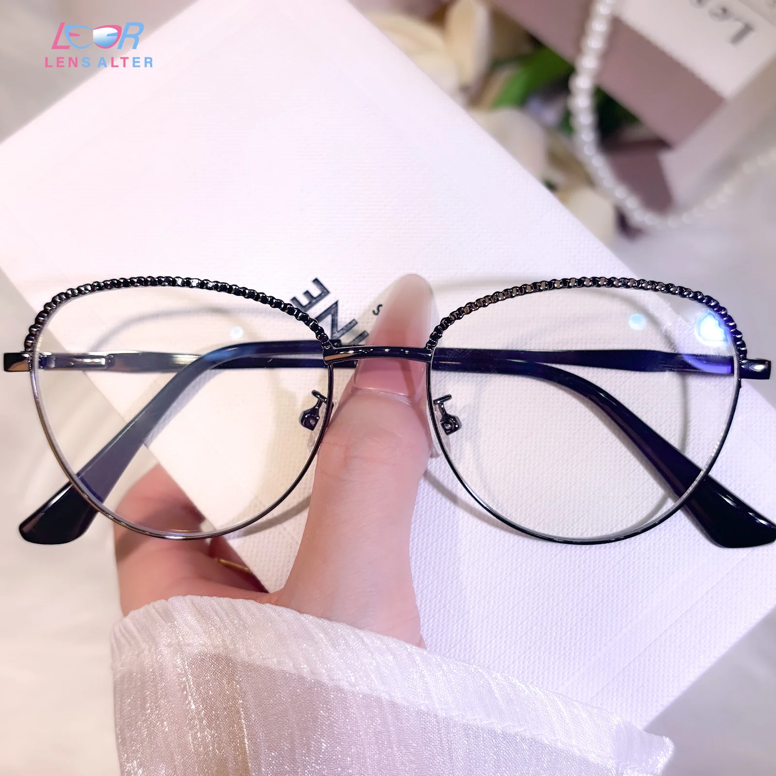Kaelin Eyeglasses
