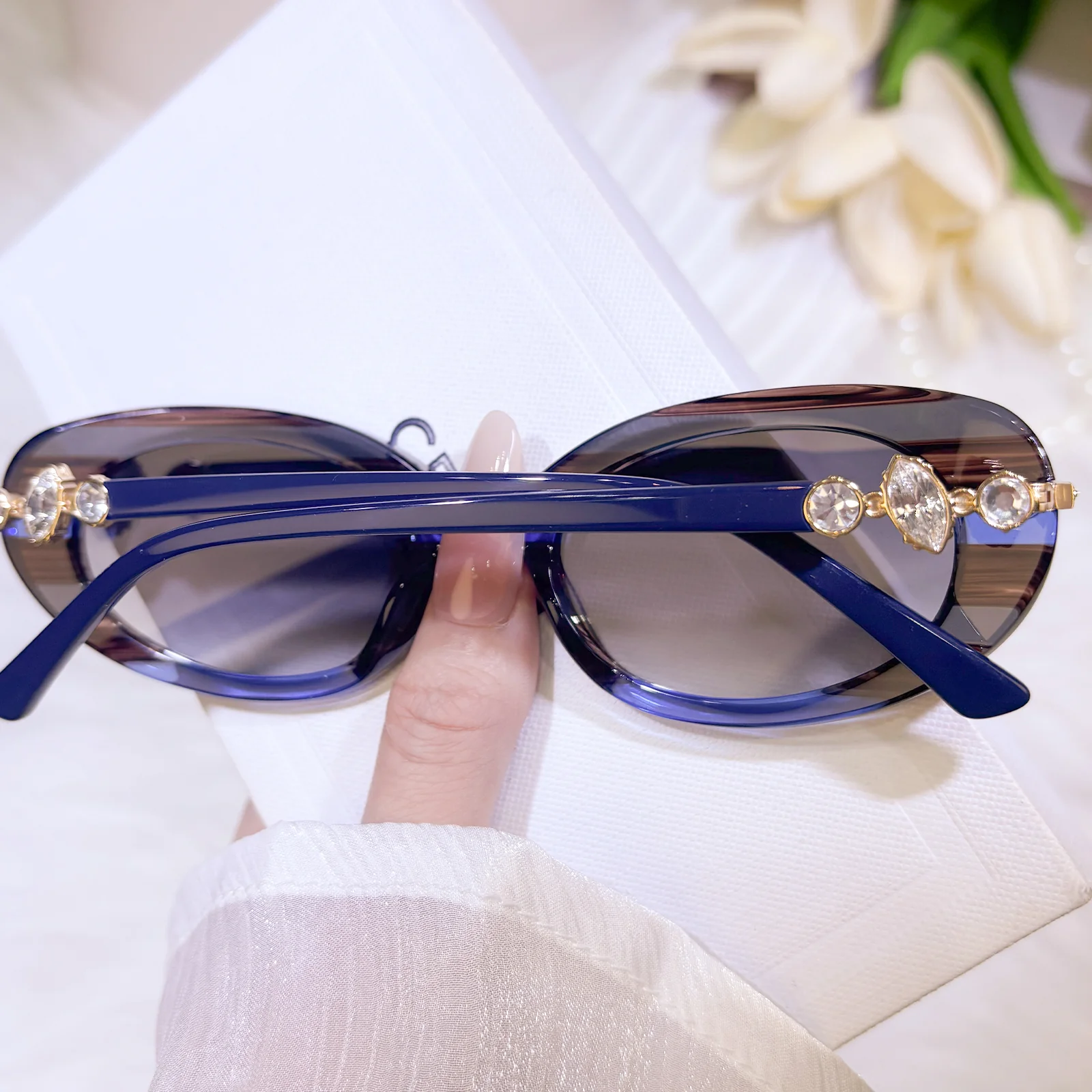 Kaitlin Sunglasses - Image 6