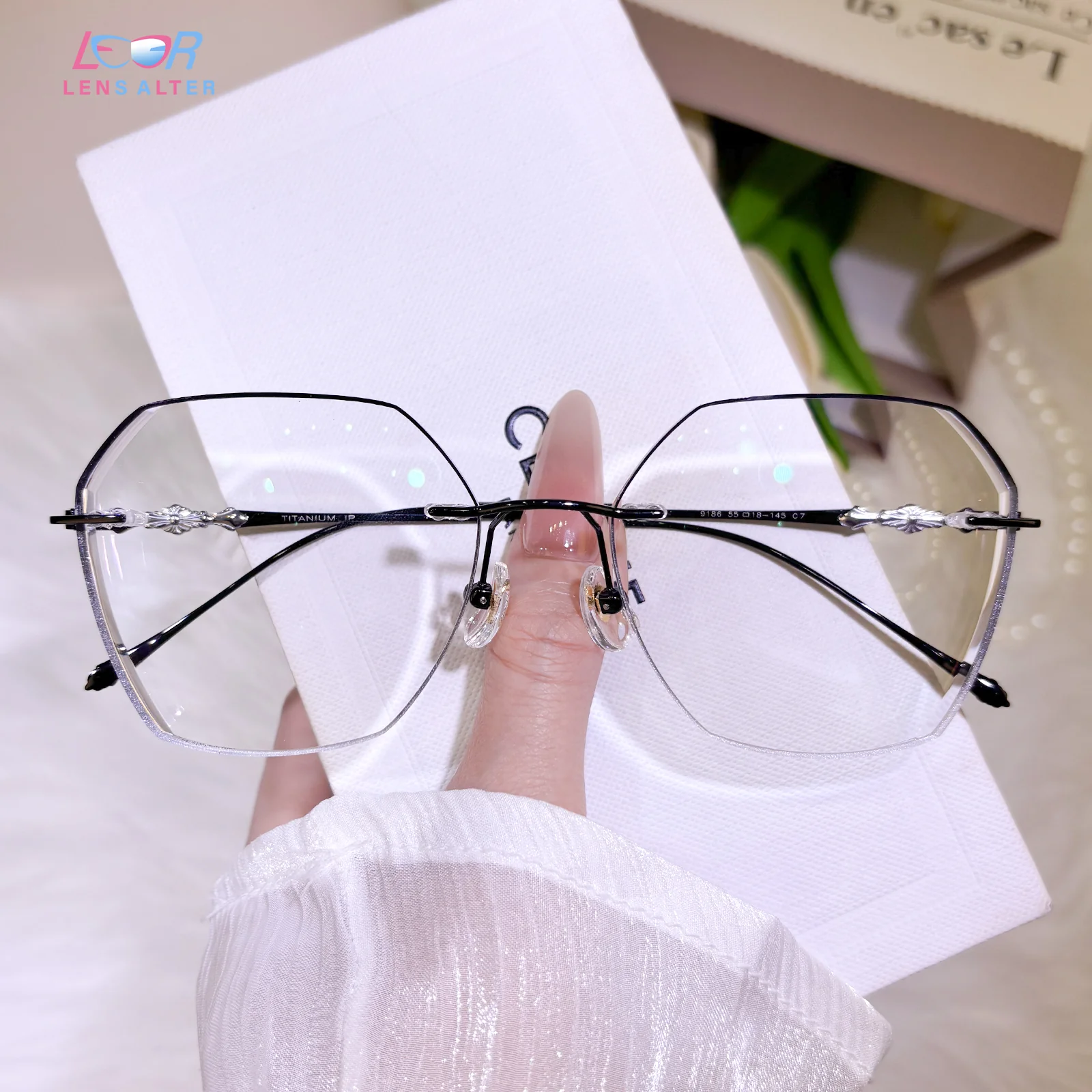 Kelvin Eyeglasses