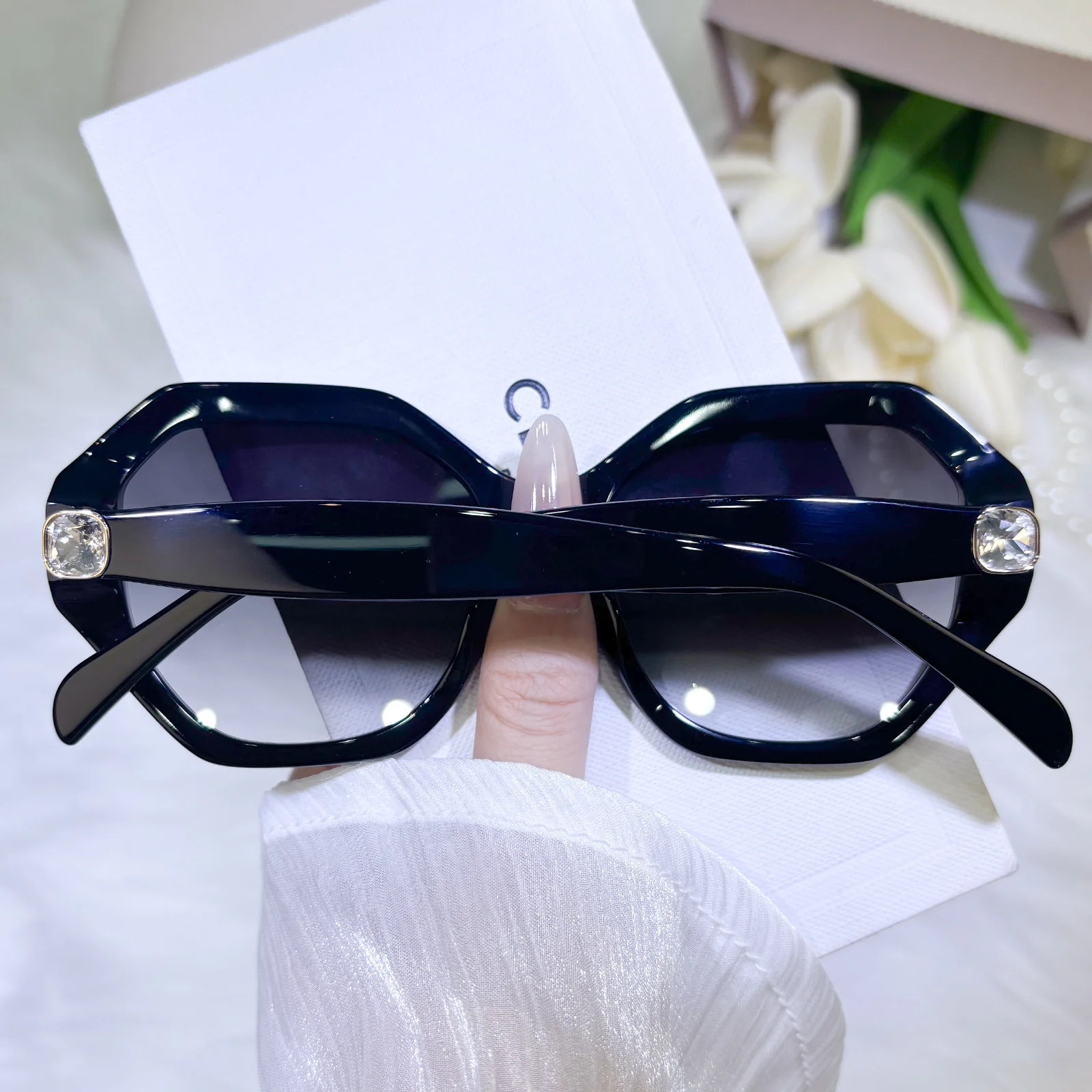 Kennedi Sunglasses - Image 2