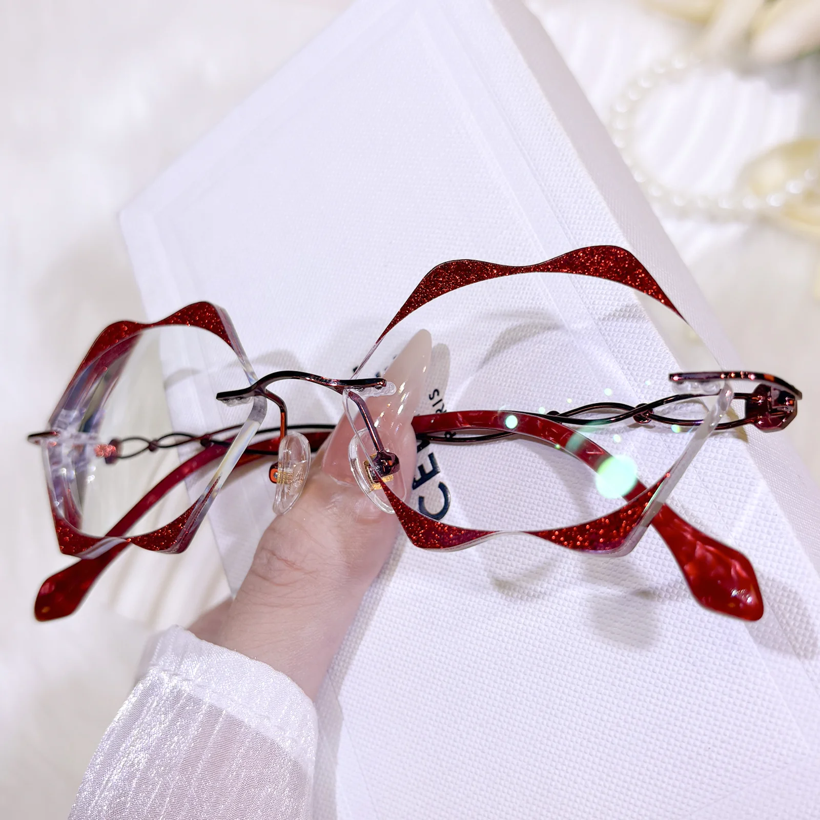 Kisses Eyeglasses - Image 5