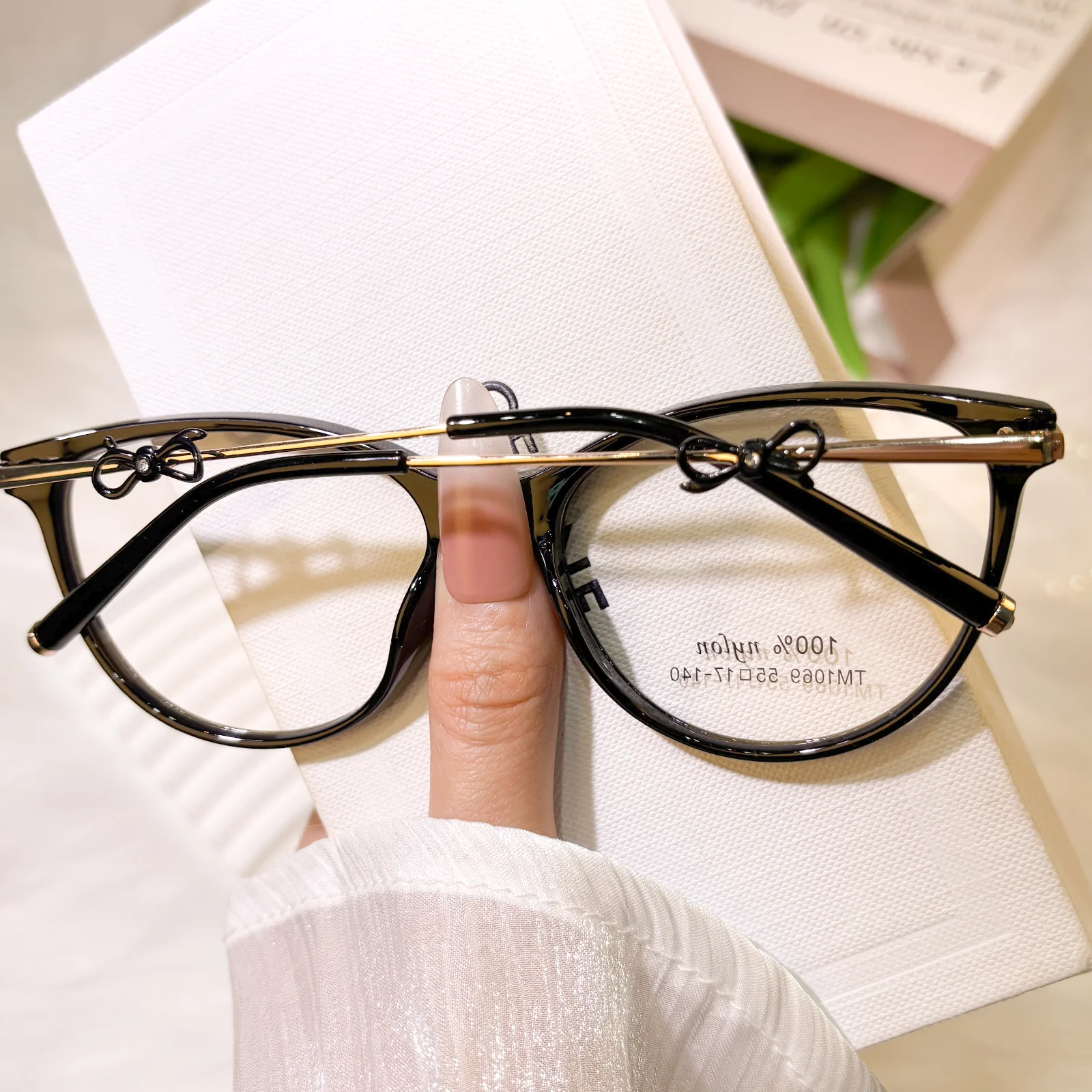 Knotty Eyeglasses - Image 24