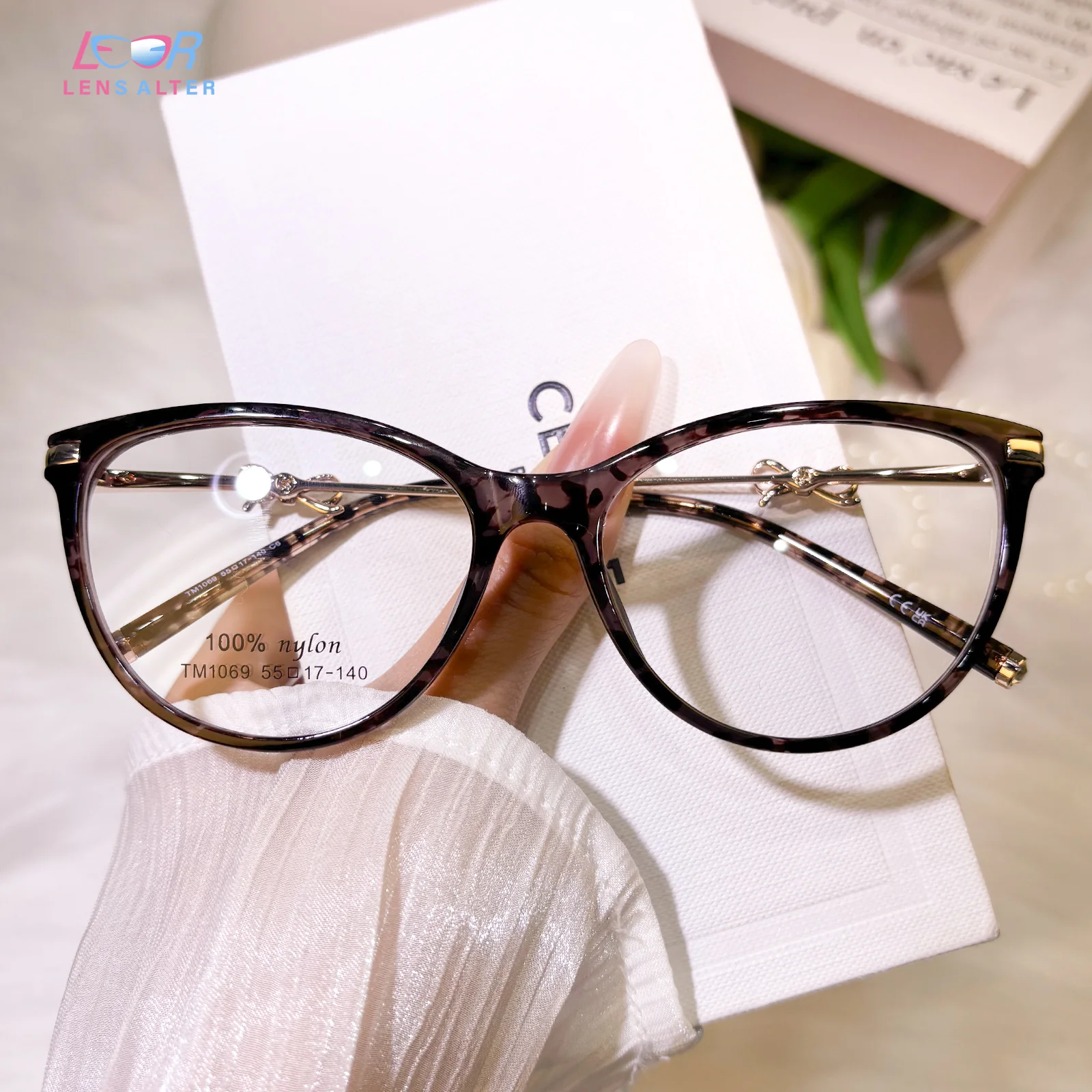 Knotty Eyeglasses - Image 7