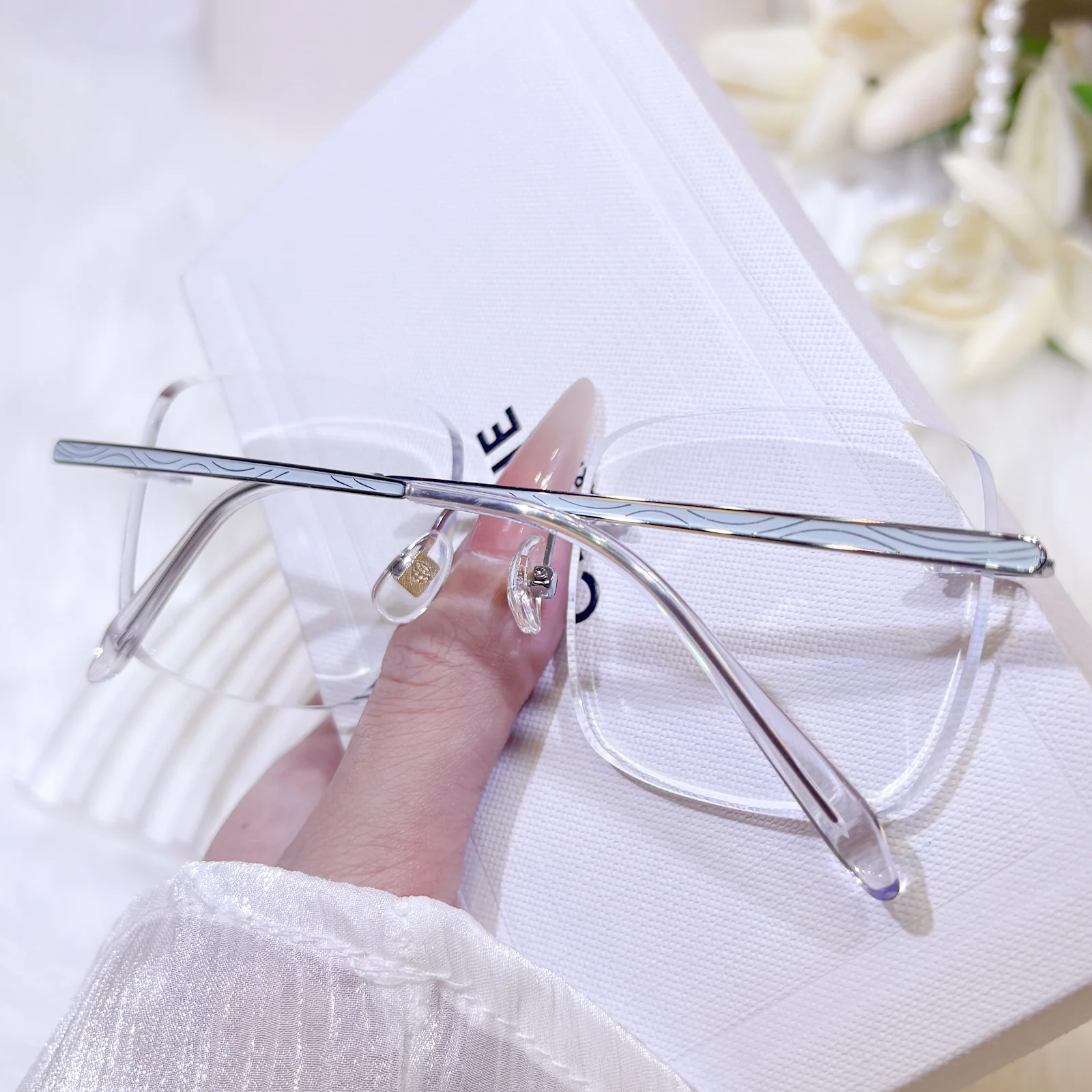 Larson Eyeglasses - Image 5