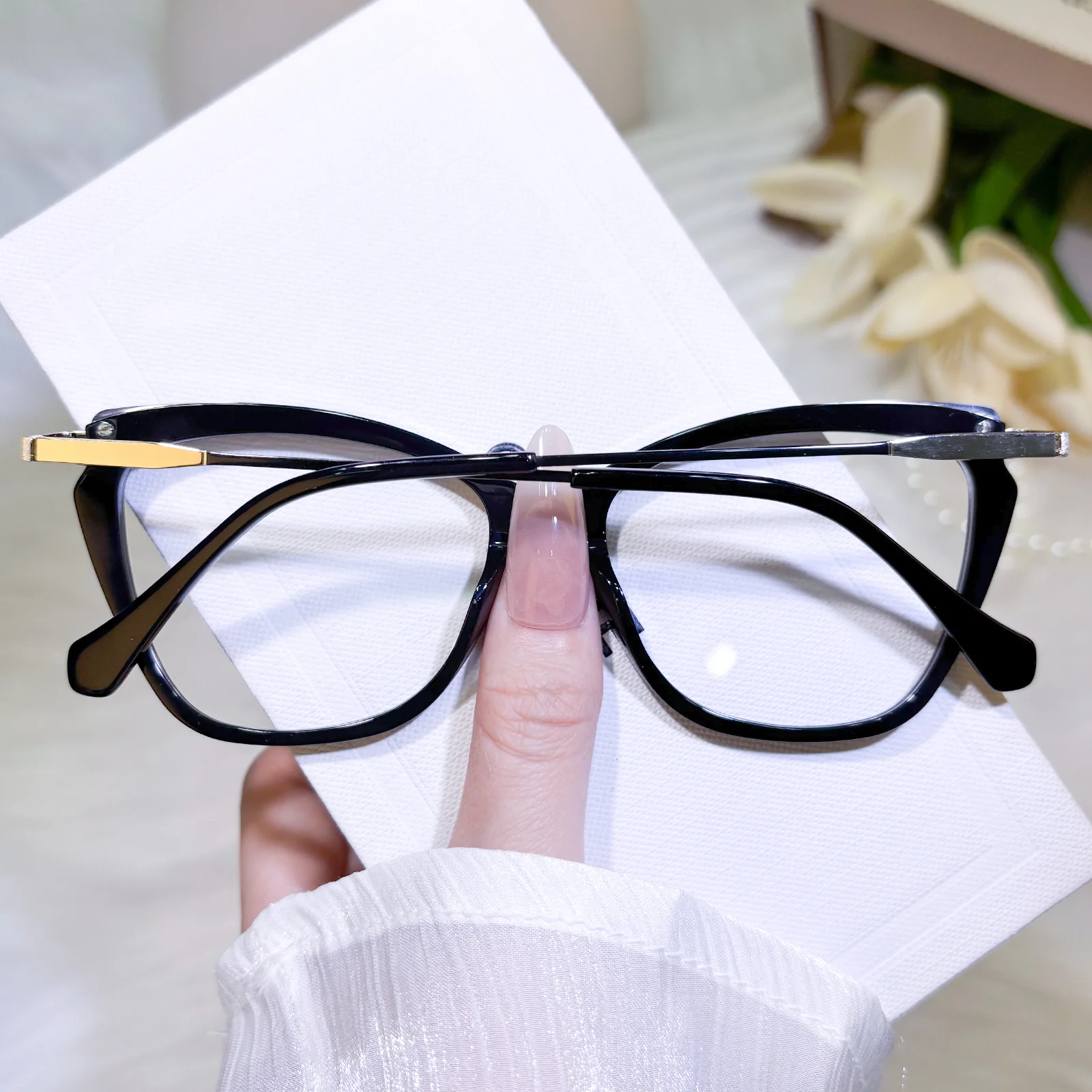 Lavryn Eyeglasses - Image 4