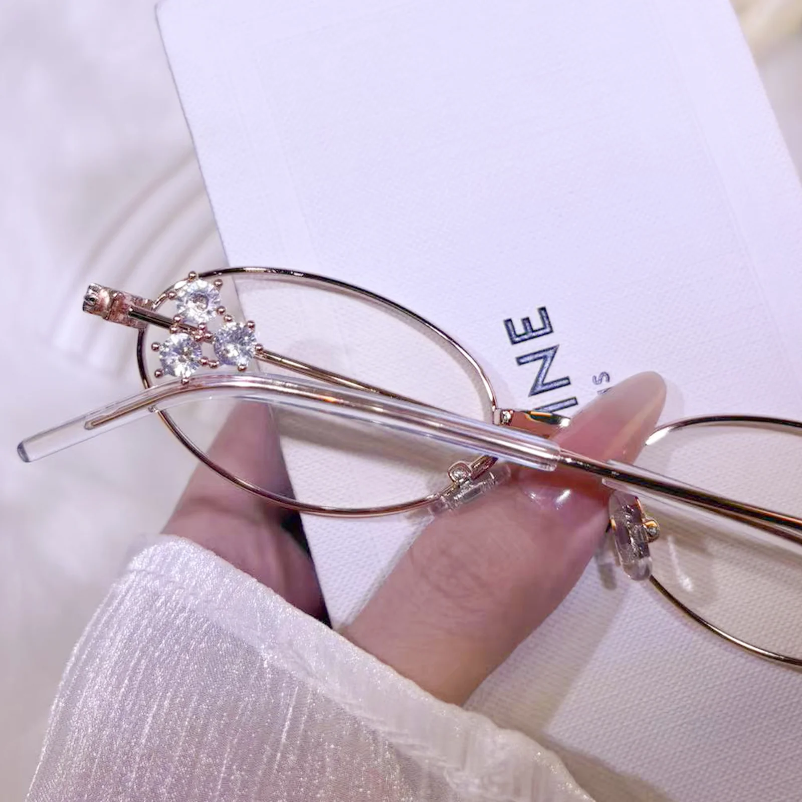 Leno Eyeglasses - Image 15