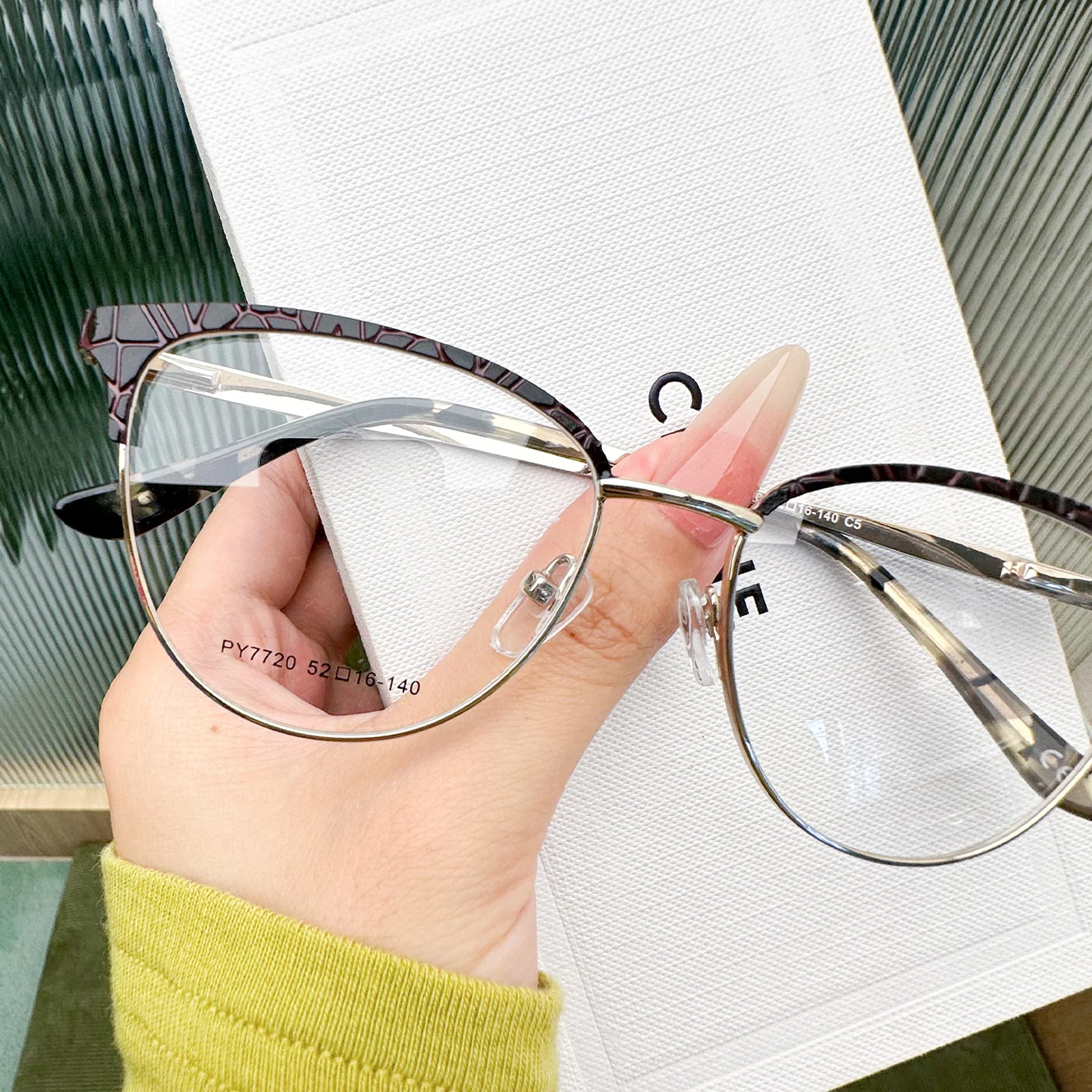 Leon Eyeglasses - Image 2