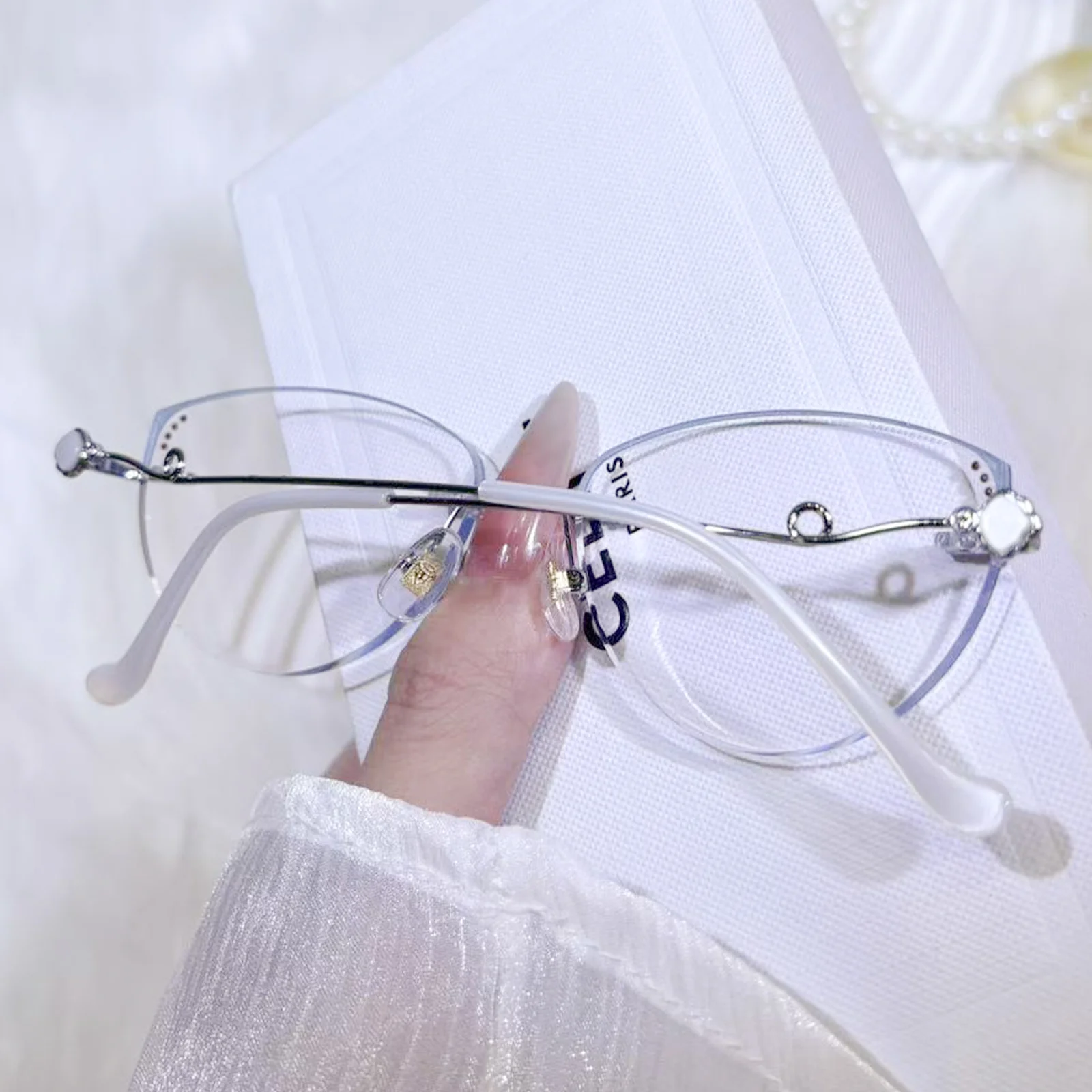 Lilou Eyeglasses - Image 7