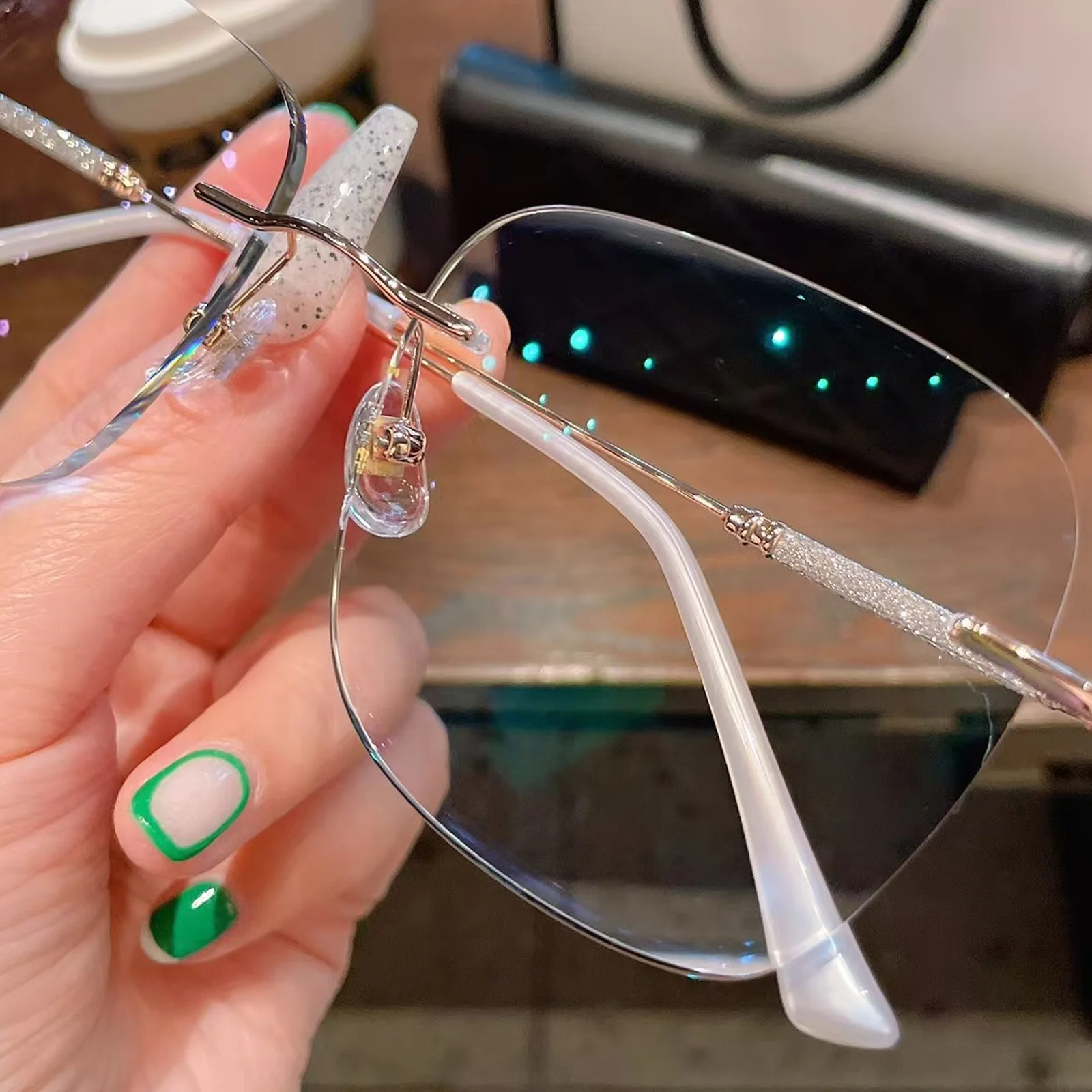 Lily Eyeglasses - Image 4