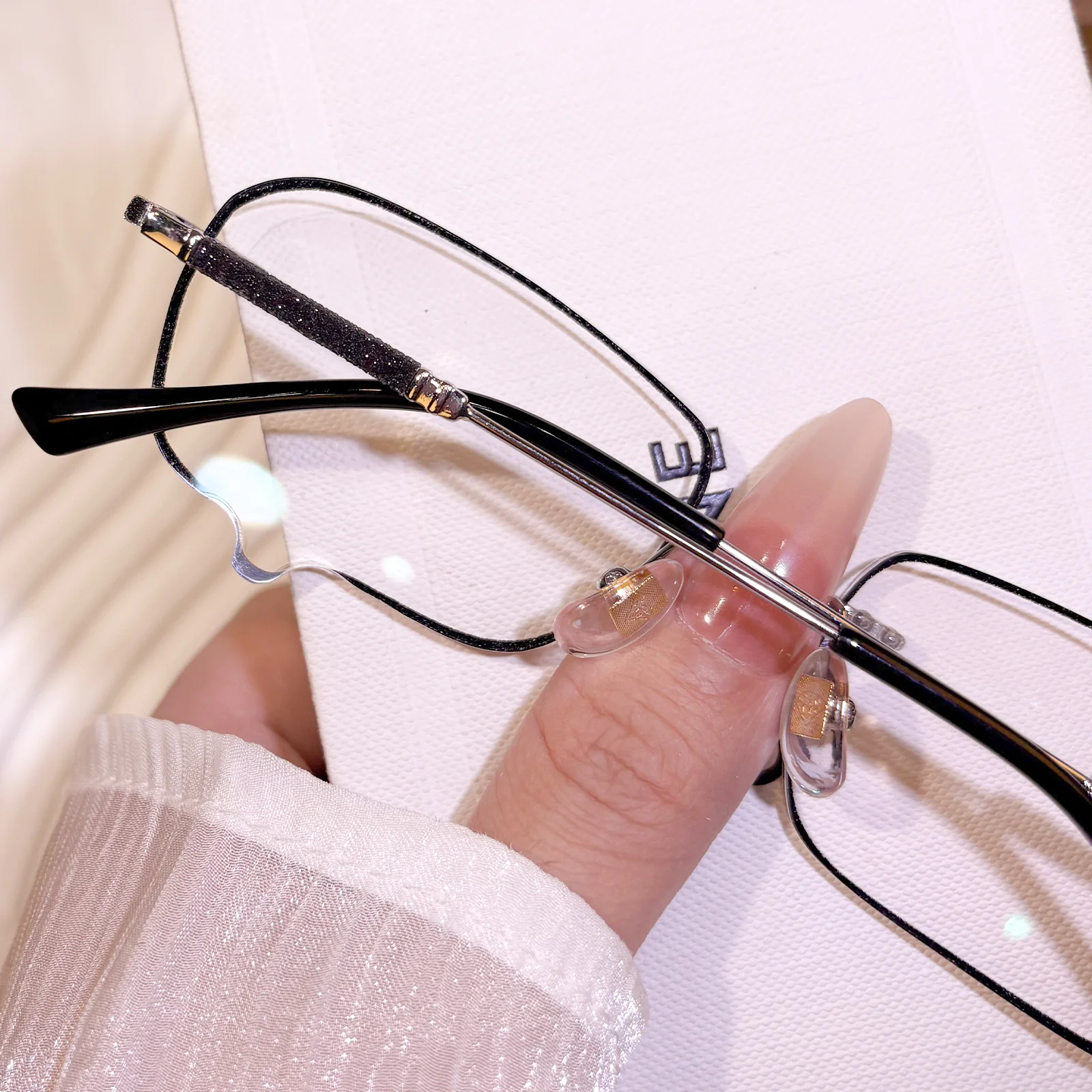Lira Eyeglasses - Image 3