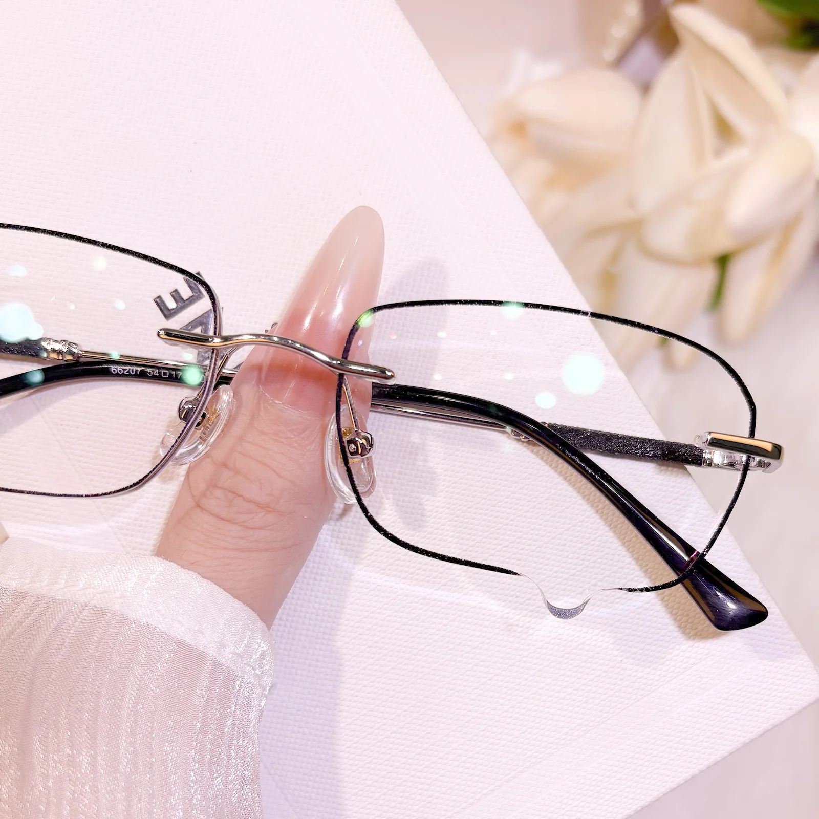 Lira Eyeglasses - Image 5