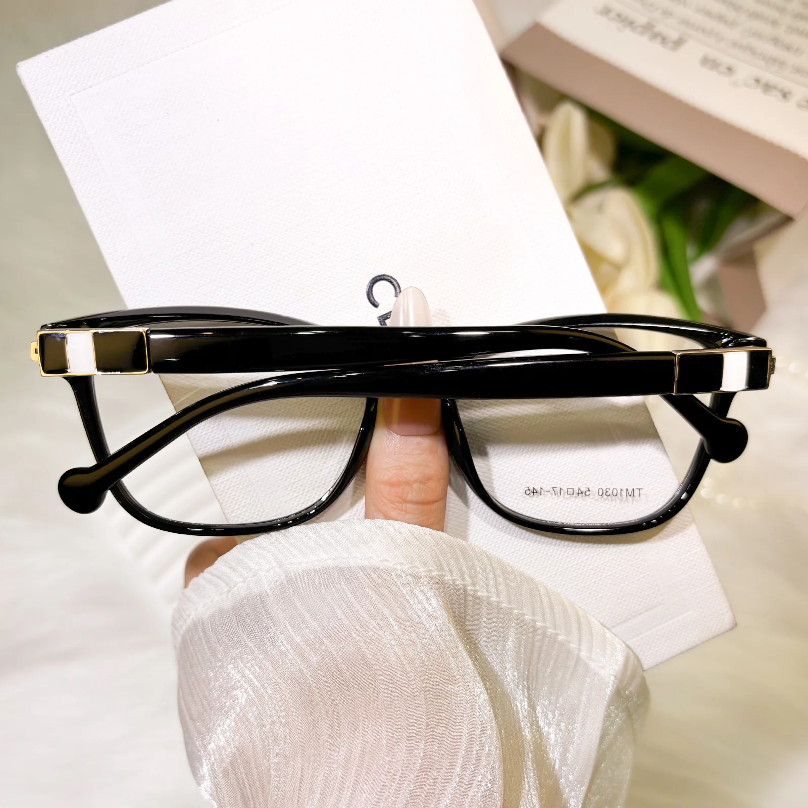Lisset Eyeglasses - Image 4