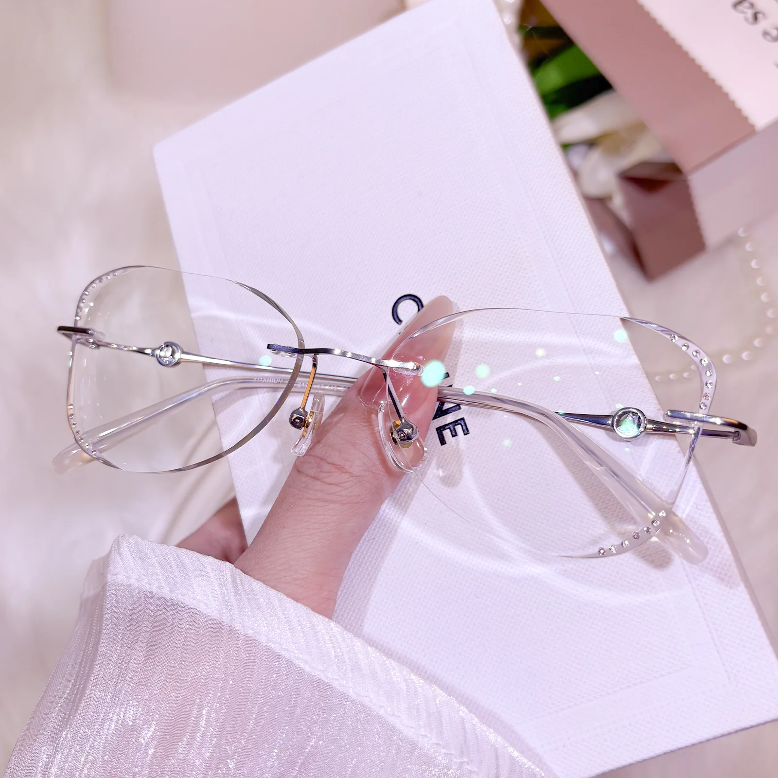Lola Eyeglasses - Image 3