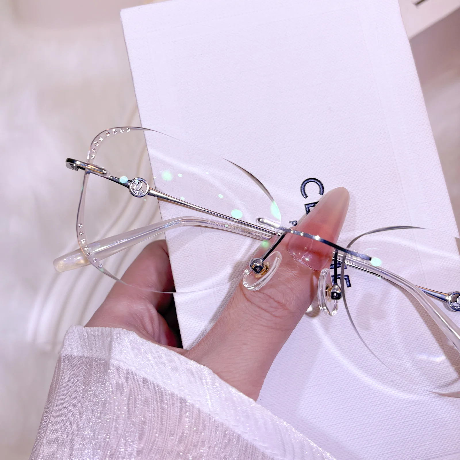 Lola Eyeglasses - Image 4