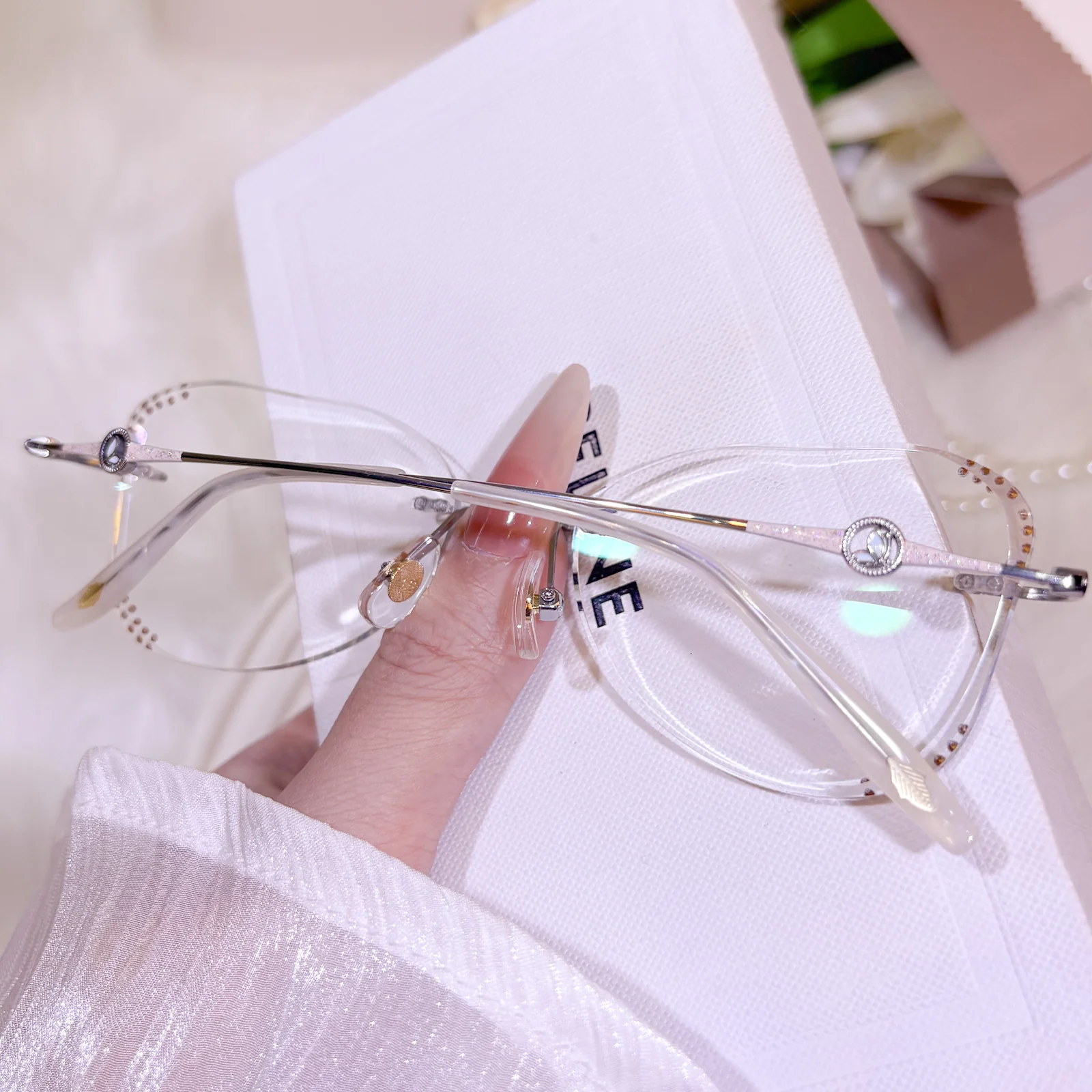 Lola Eyeglasses - Image 5