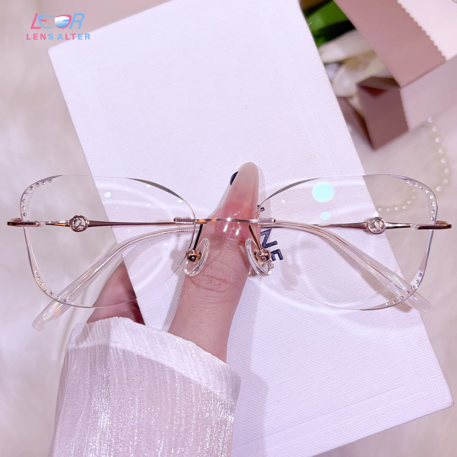 Lola Eyeglasses - Image 8
