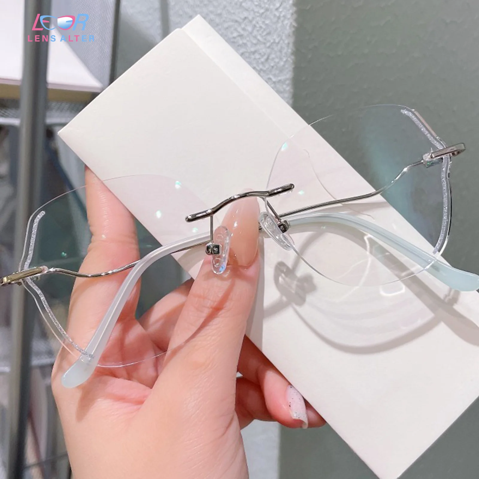Lumi Eyeglasses - Image 4