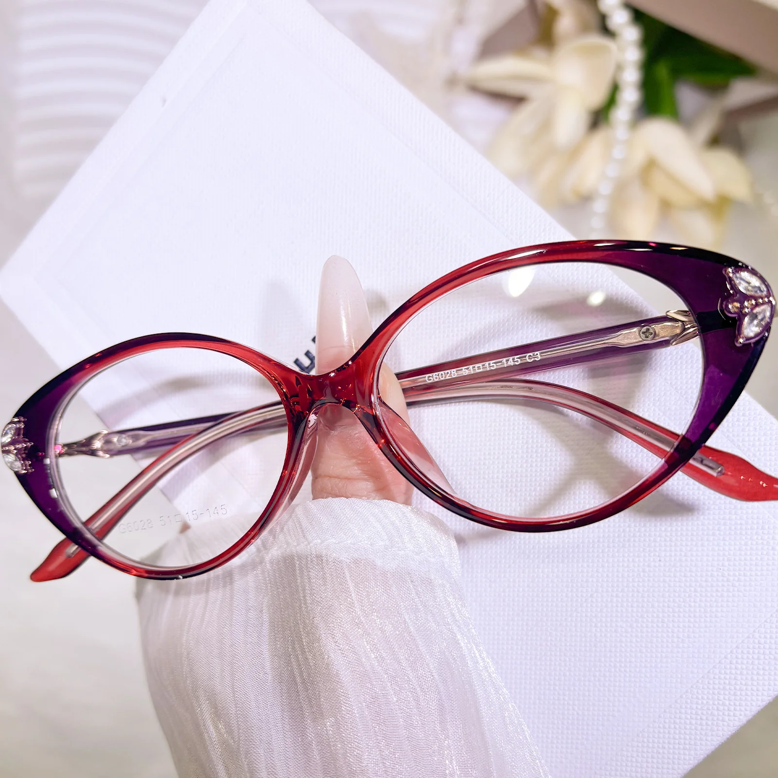 Lynra Eyeglasses - Image 3