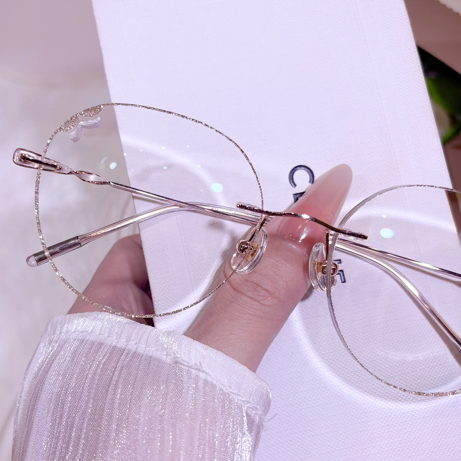 Mara Eyeglasses - Image 2