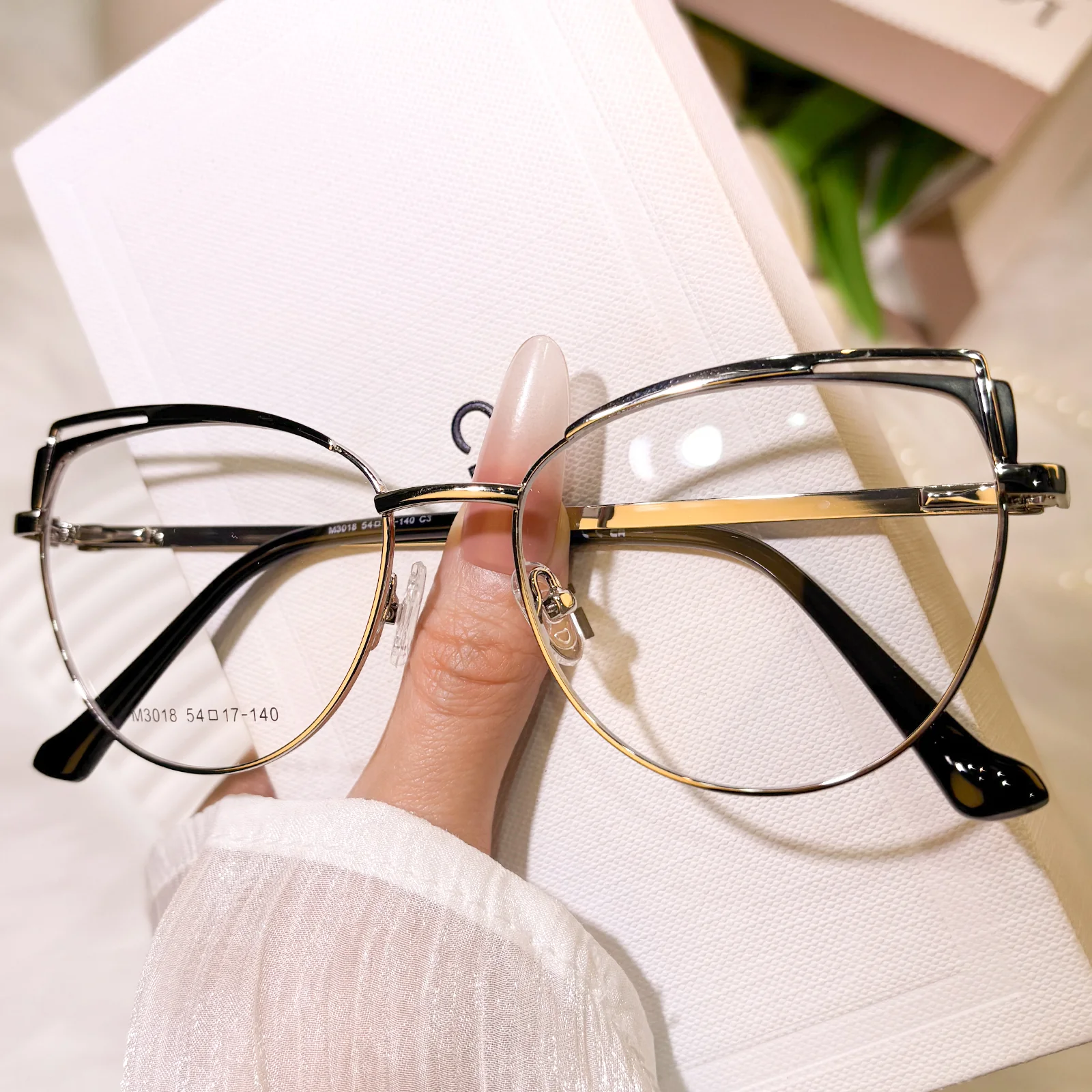 Marin Eyeglasses - Image 9