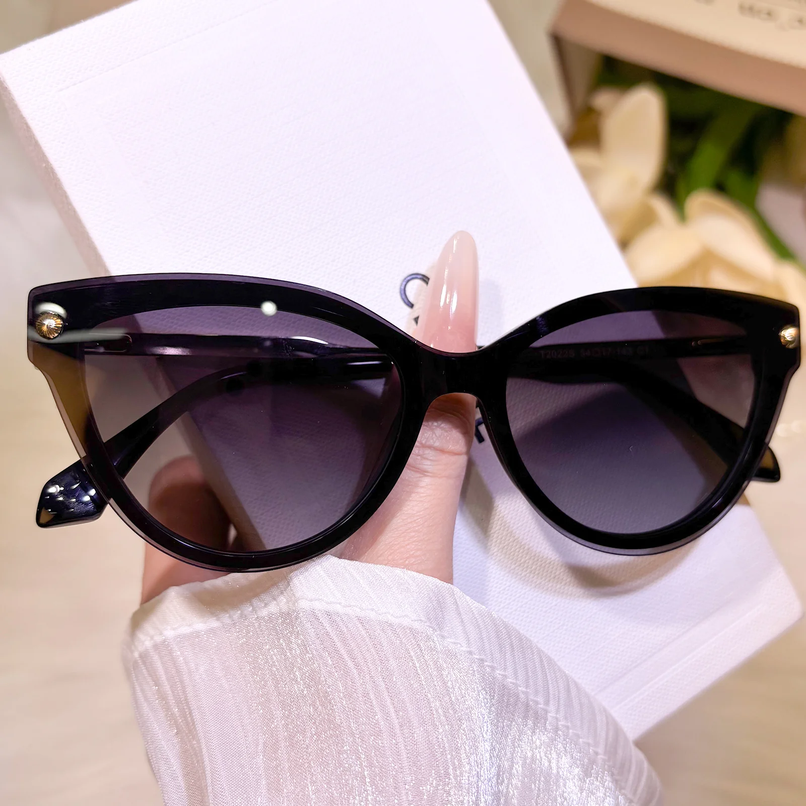 Mayra Eyeglasses - Image 3