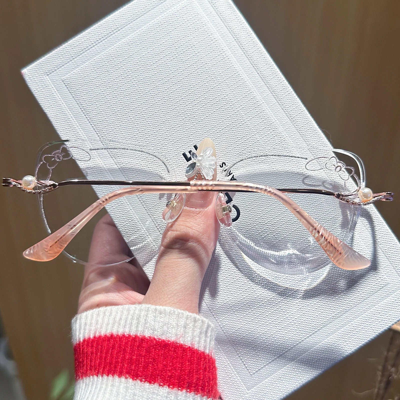 Melo Eyeglasses - Image 3