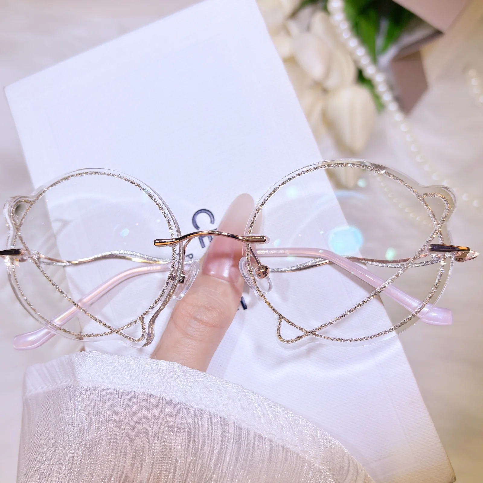 Milky Eyeglasses - Image 13