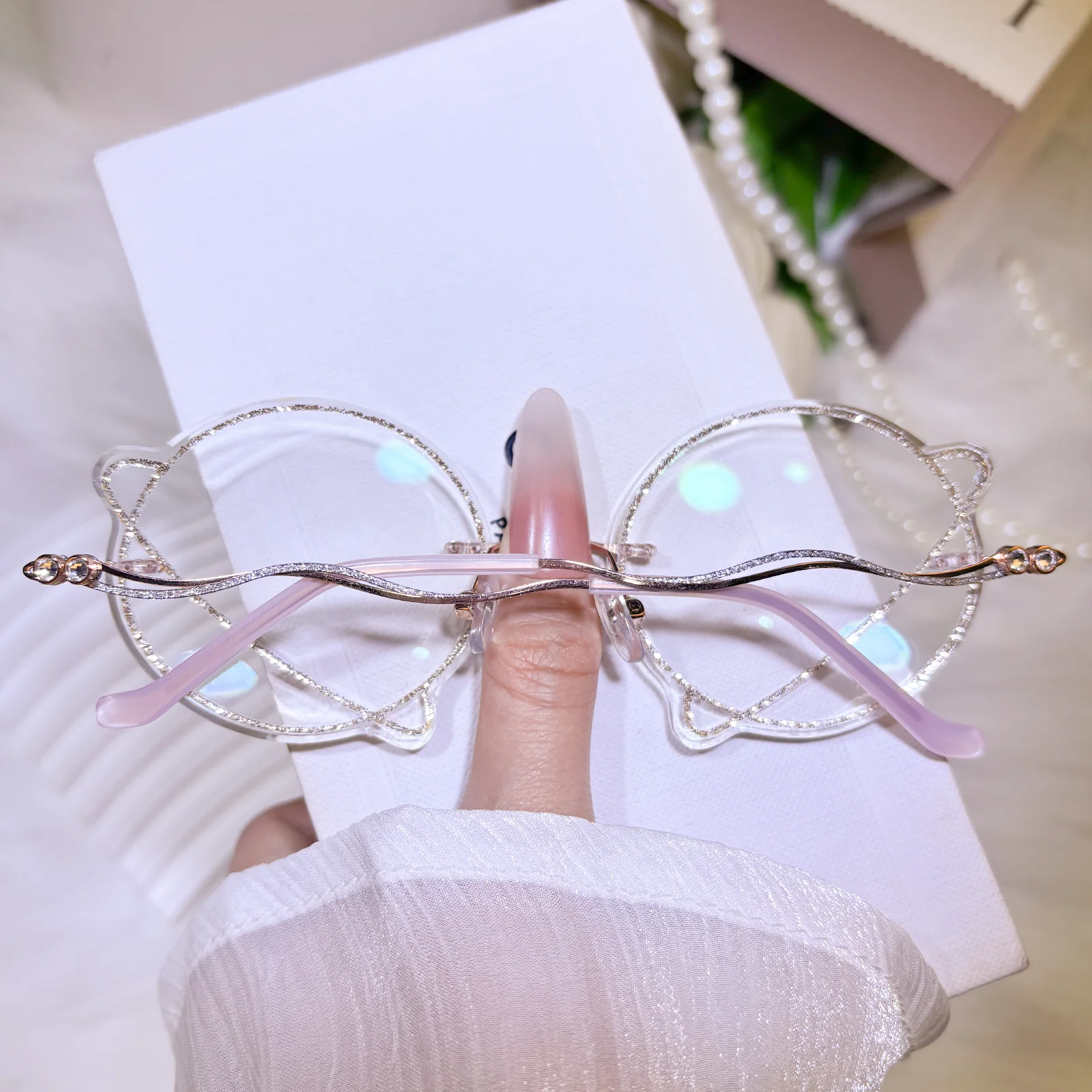 Milky Eyeglasses - Image 14