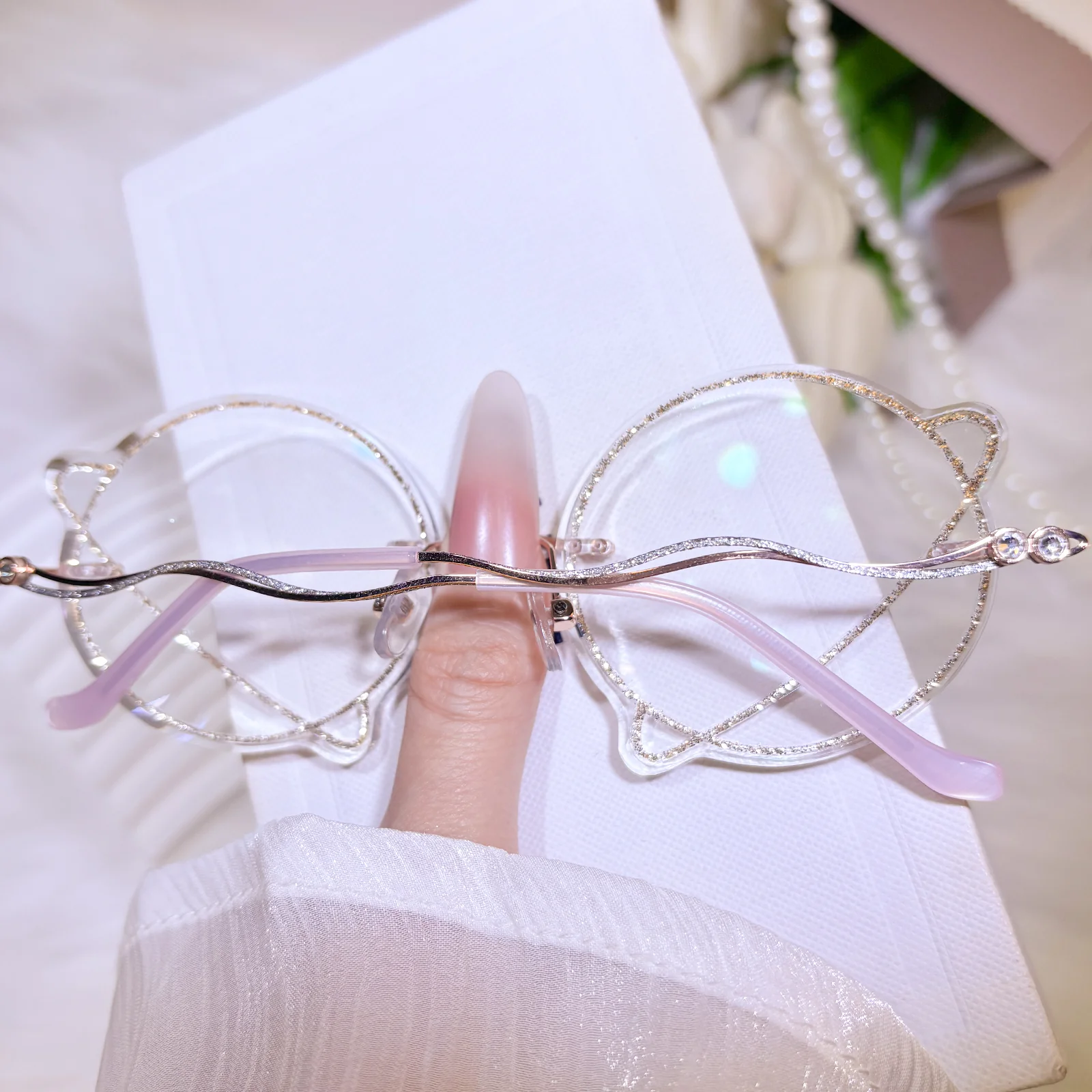 Milky Eyeglasses - Image 16