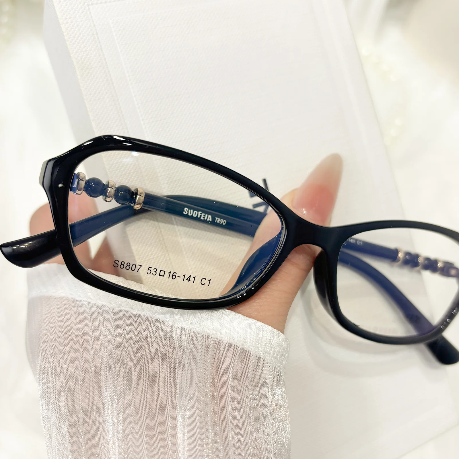 Mist Eyeglasses - Image 10