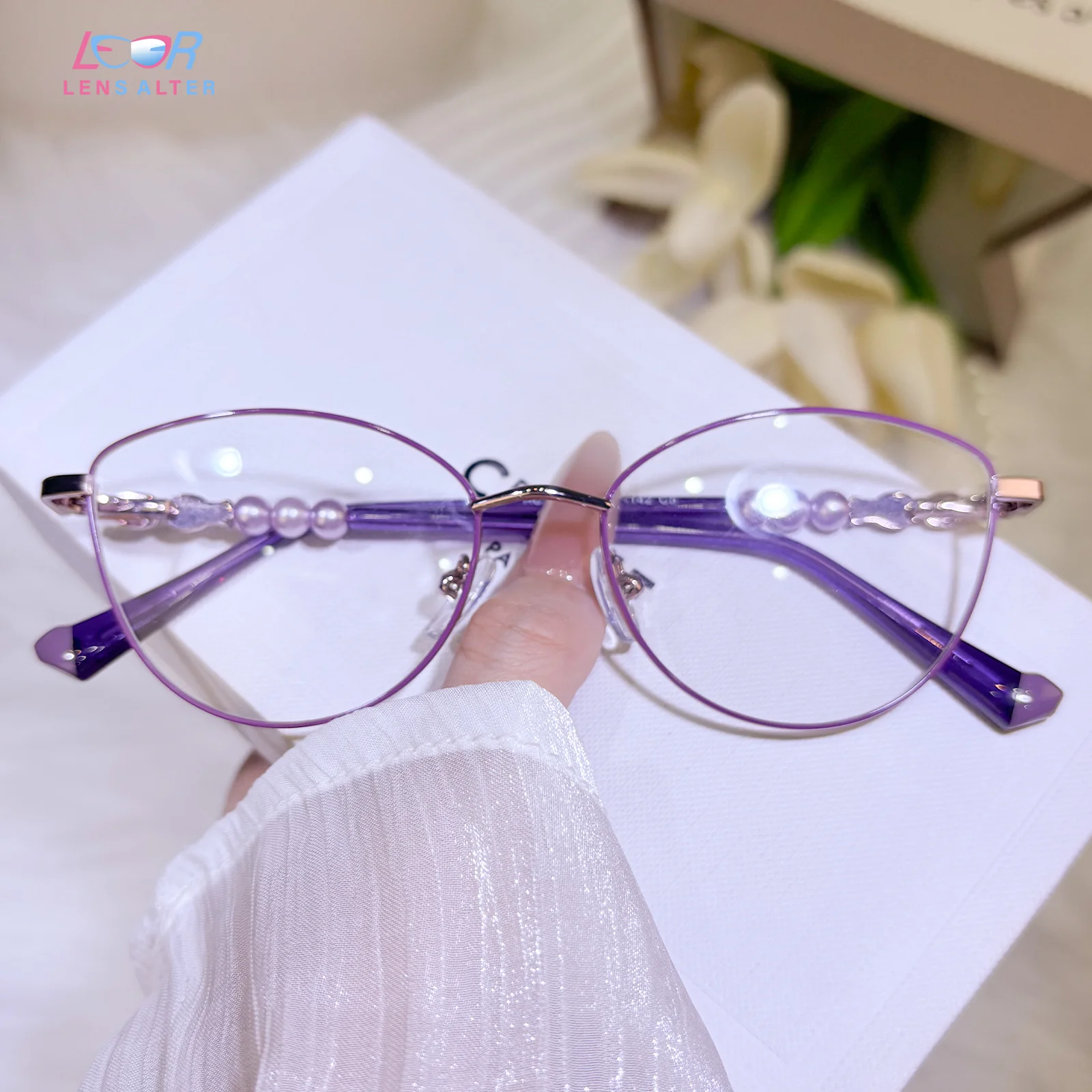 Naula Eyeglasses