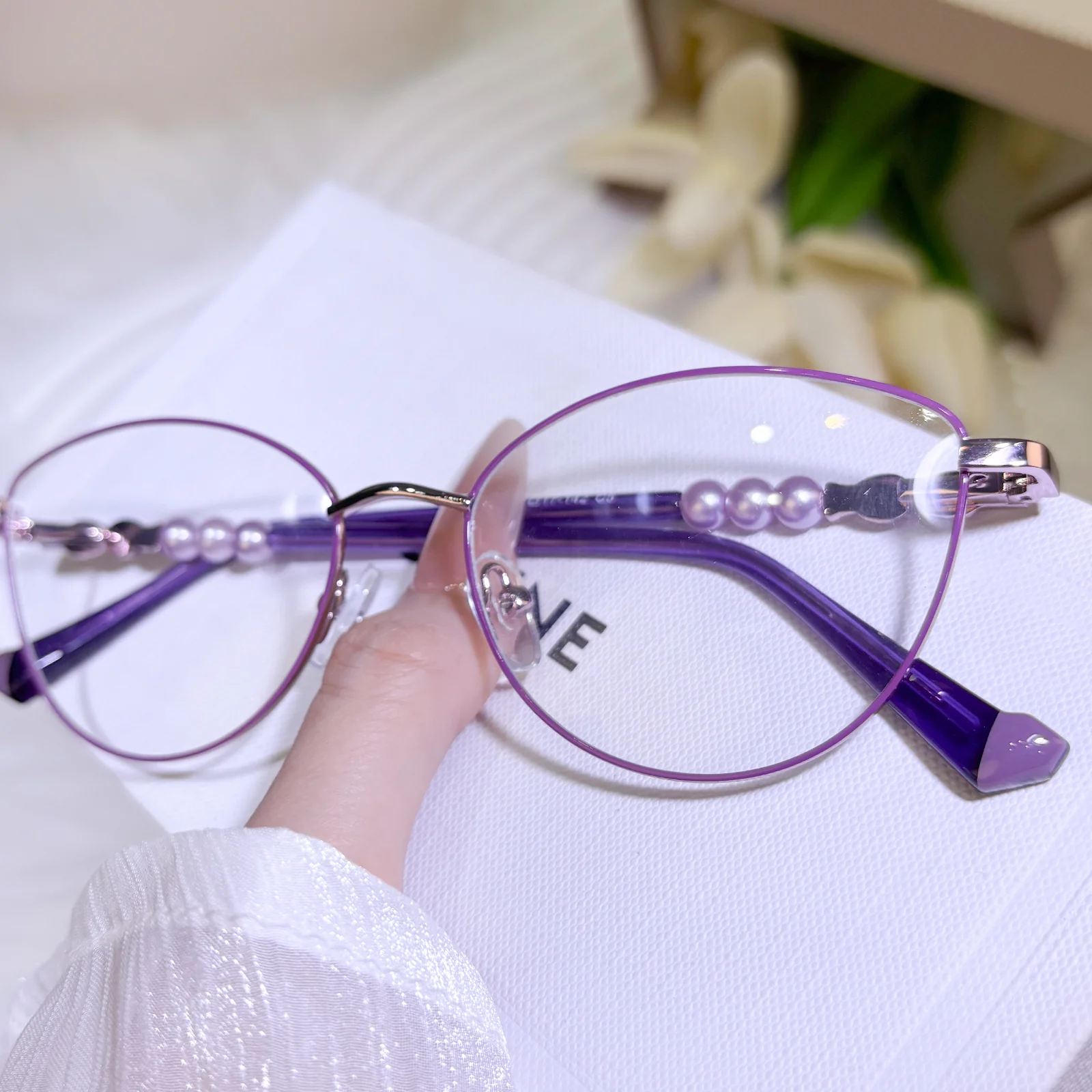 Naula Eyeglasses - Image 3