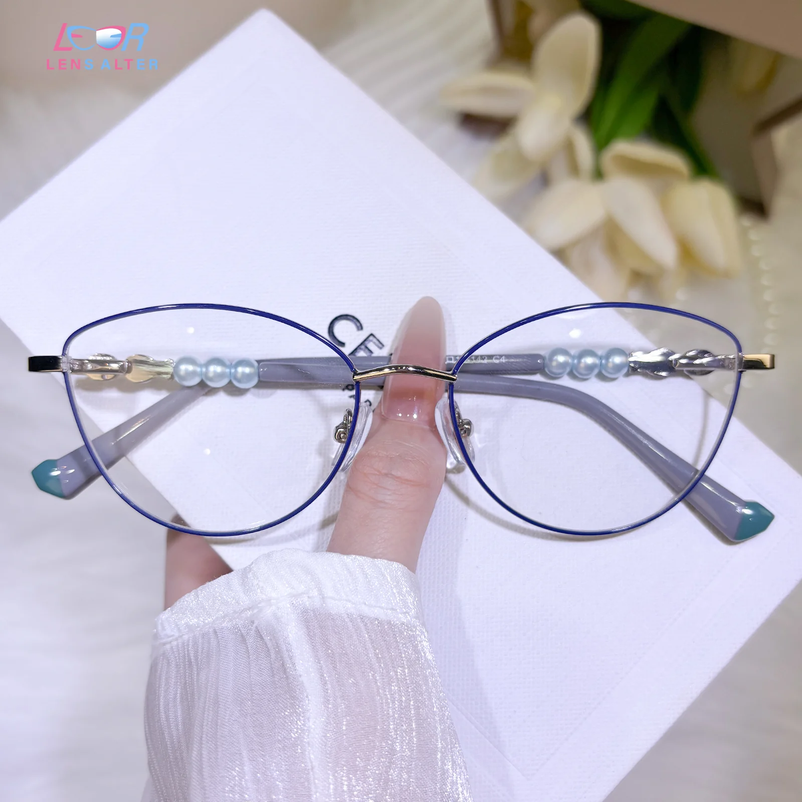 Naula Eyeglasses - Image 7