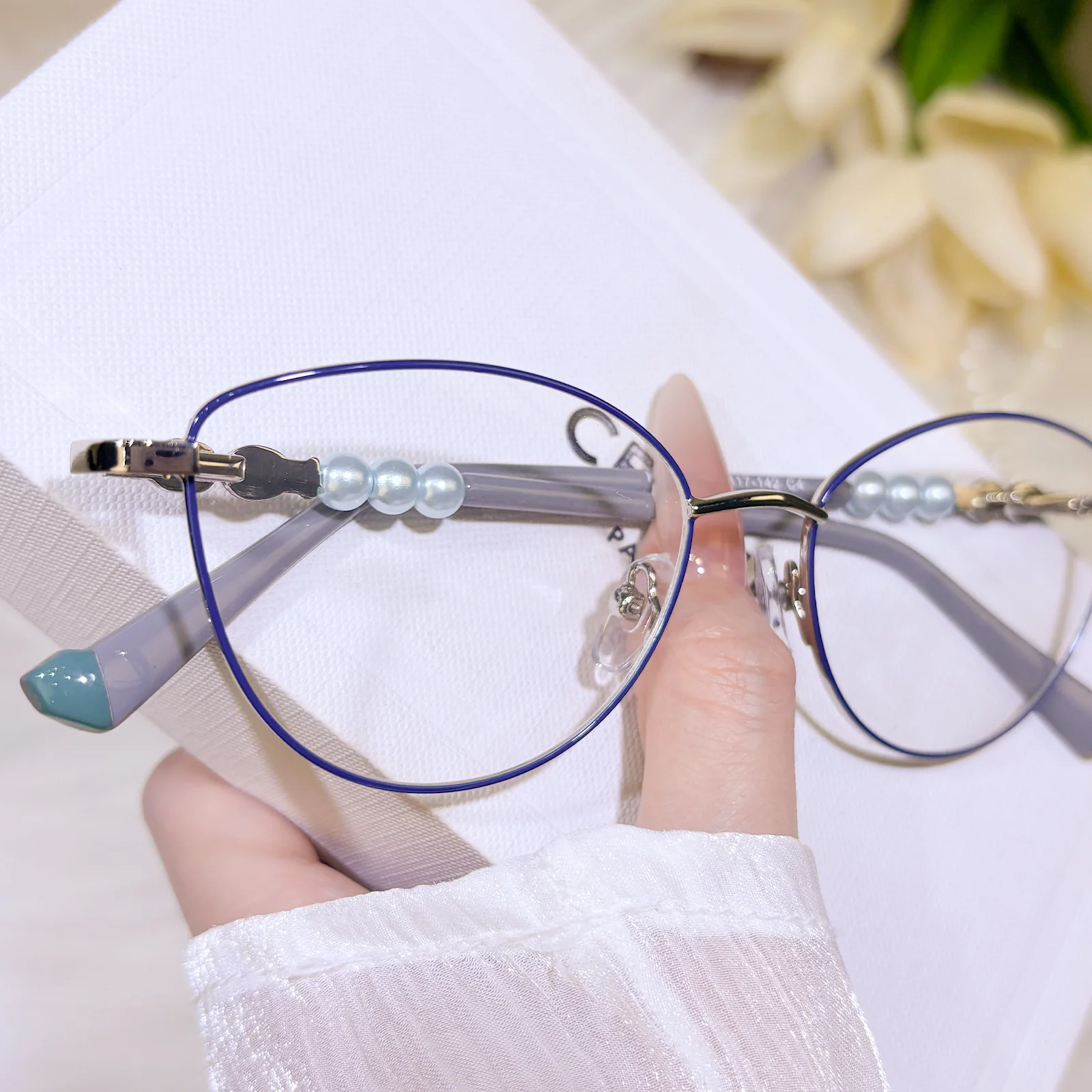 Naula Eyeglasses - Image 8