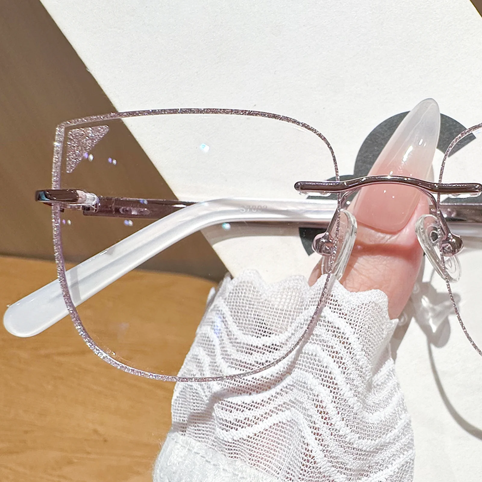 Neko Eyeglasses - Image 3