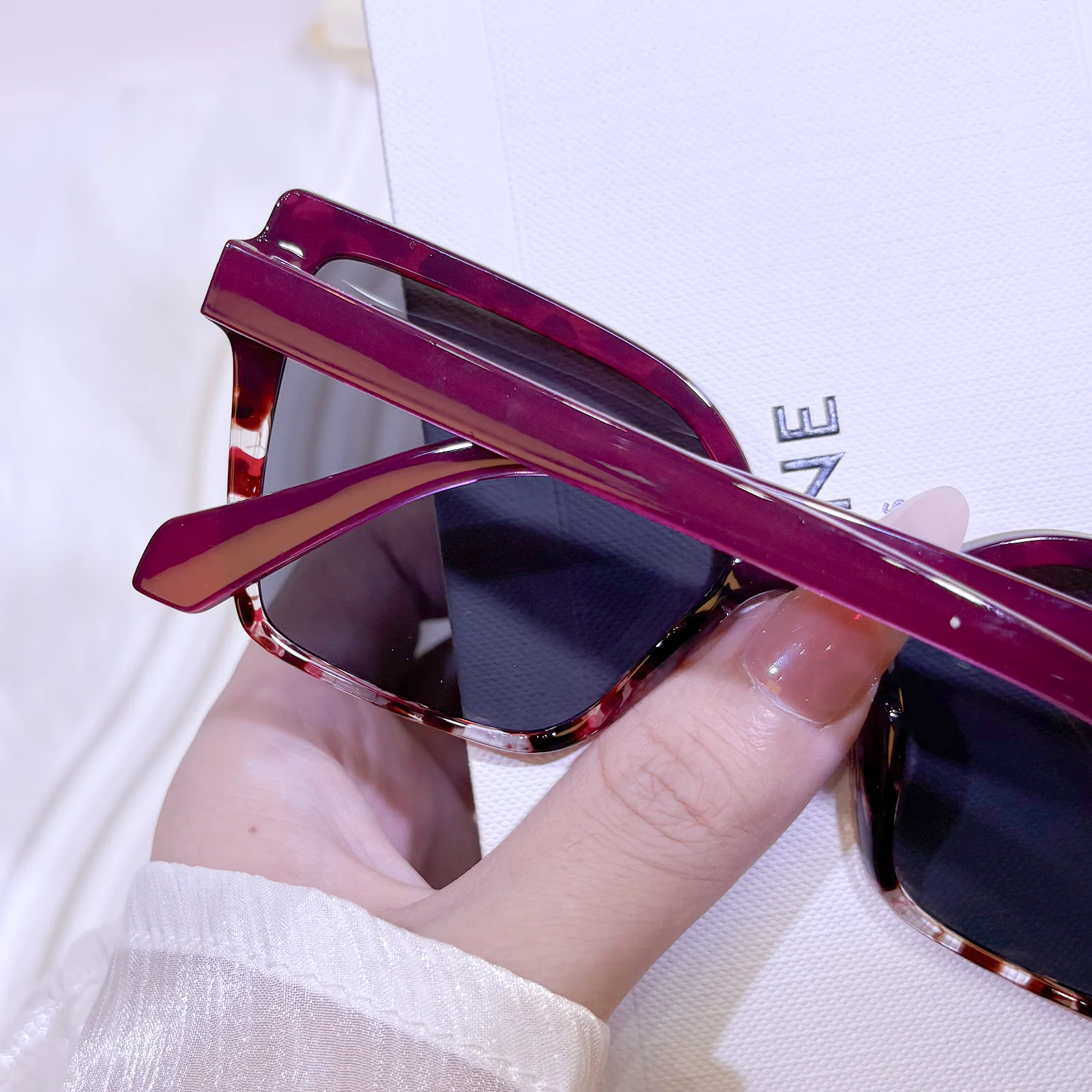 Nevie Sunglasses - Image 12