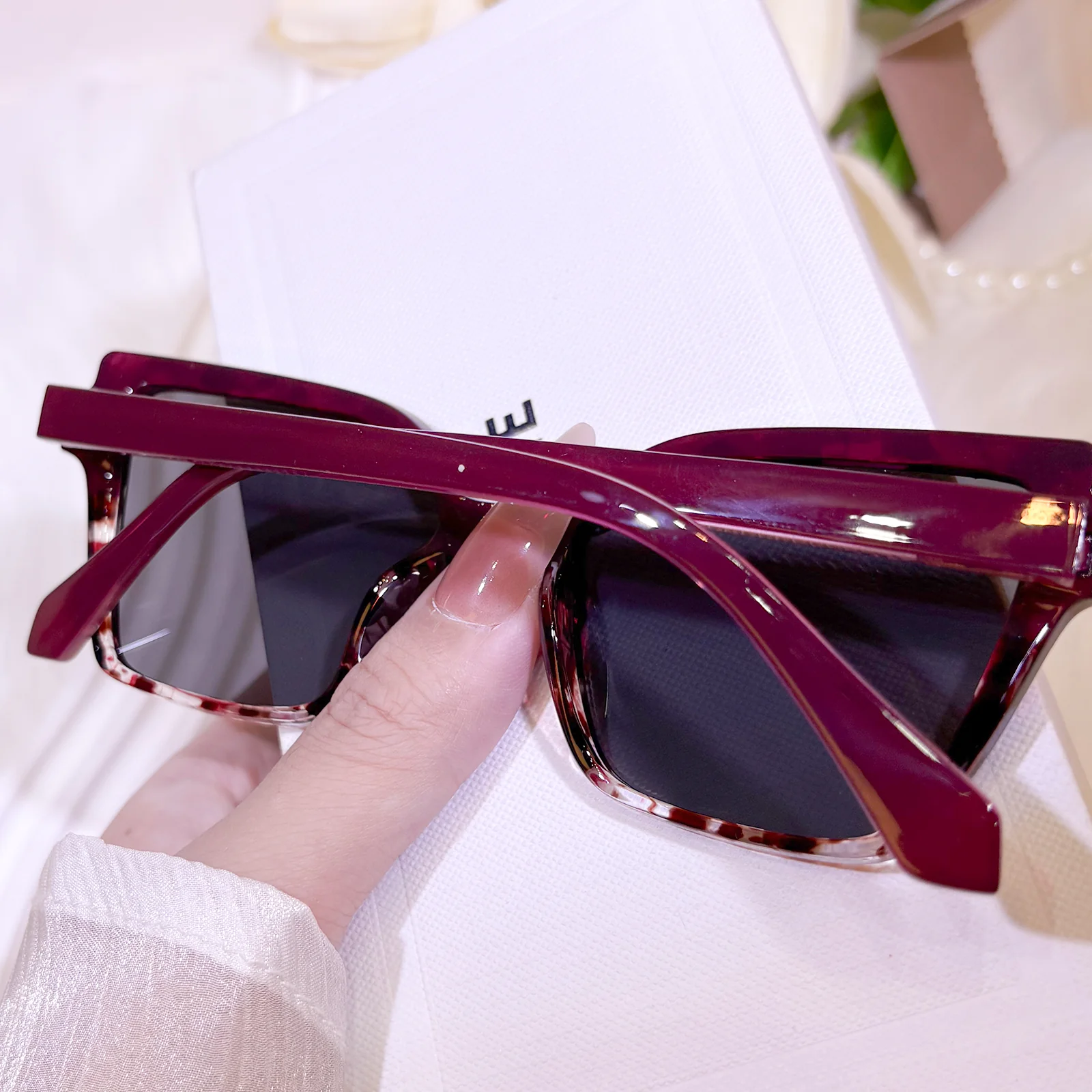 Nevie Sunglasses - Image 13