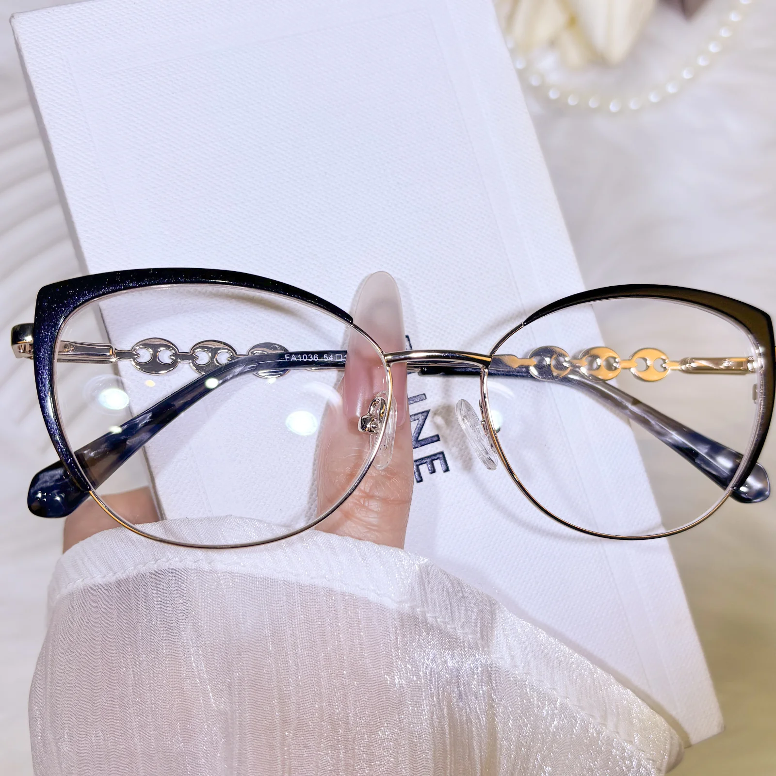 Niquita Eyeglasses - Image 2