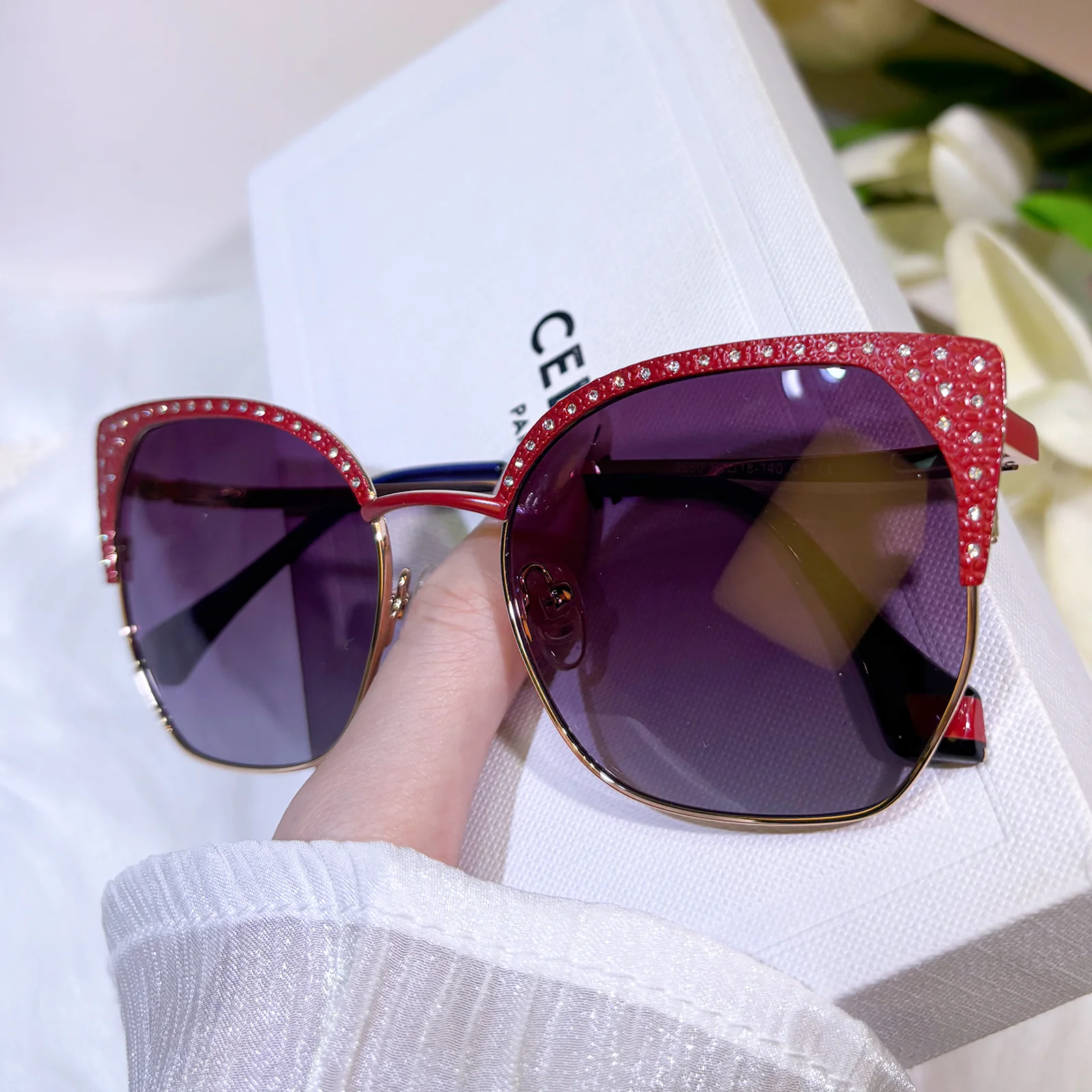 Novy Sunglasses - Image 3