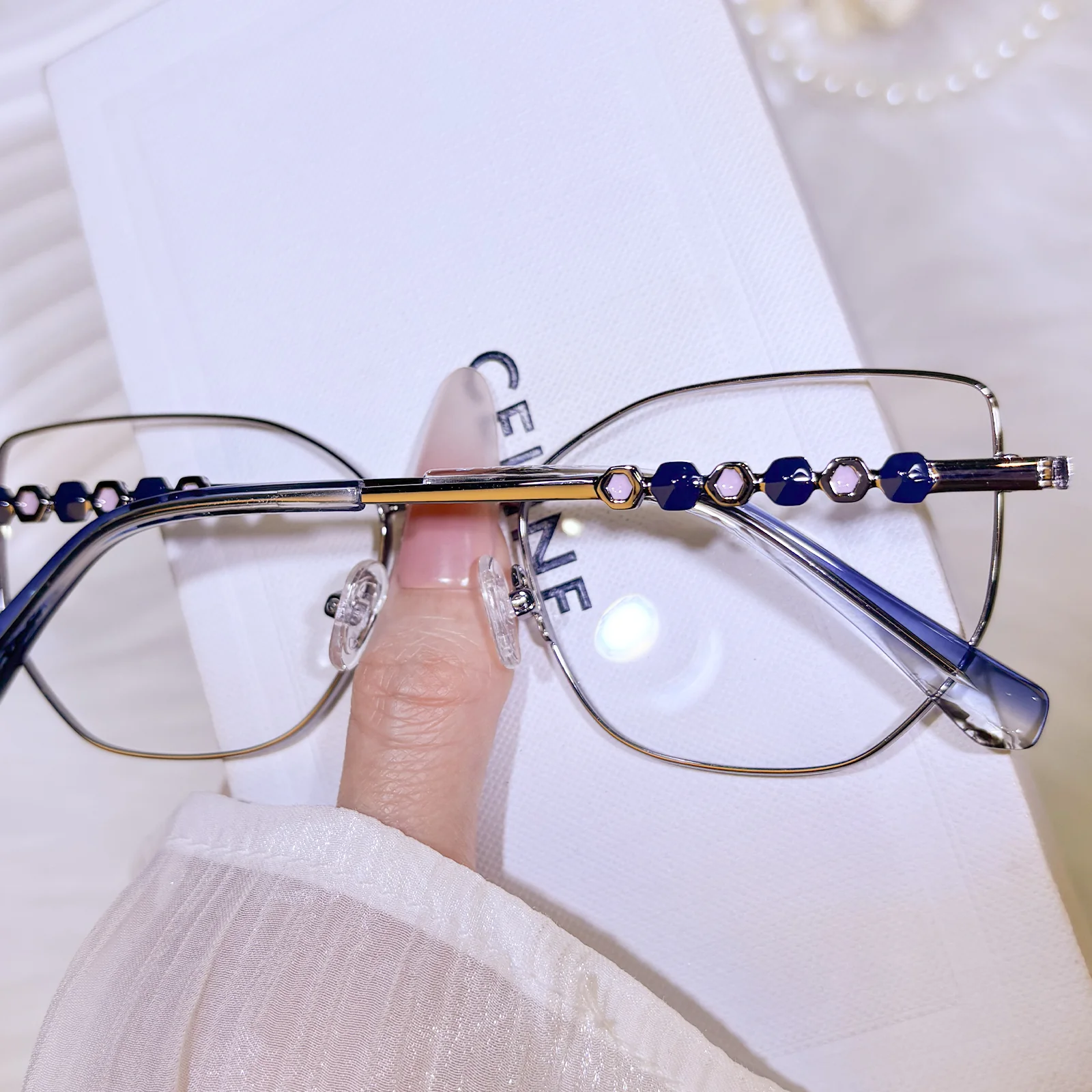 Nyby Eyeglasses - Image 18