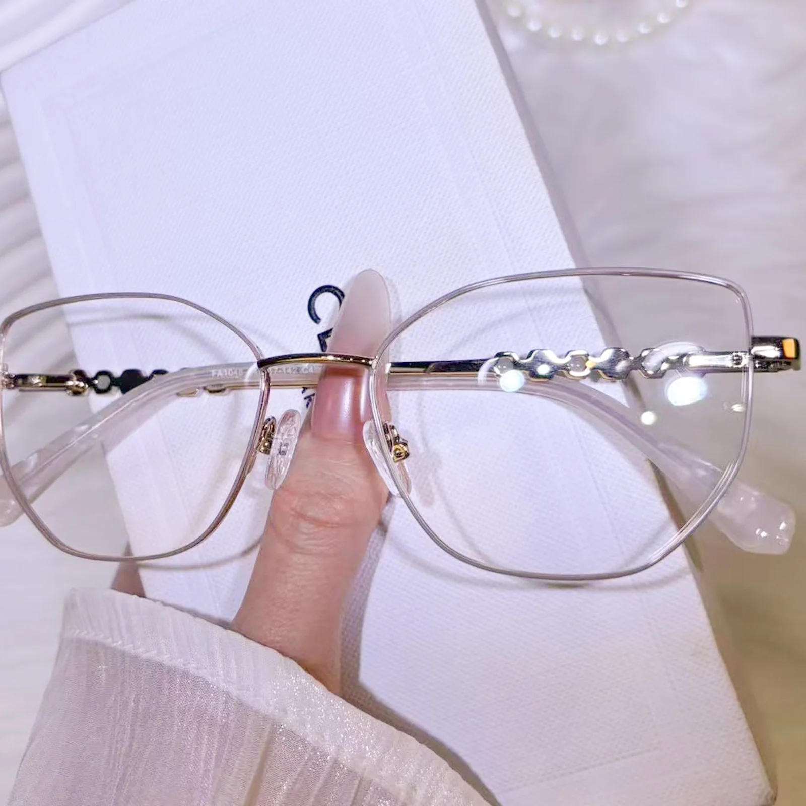 Nyby Eyeglasses - Image 9