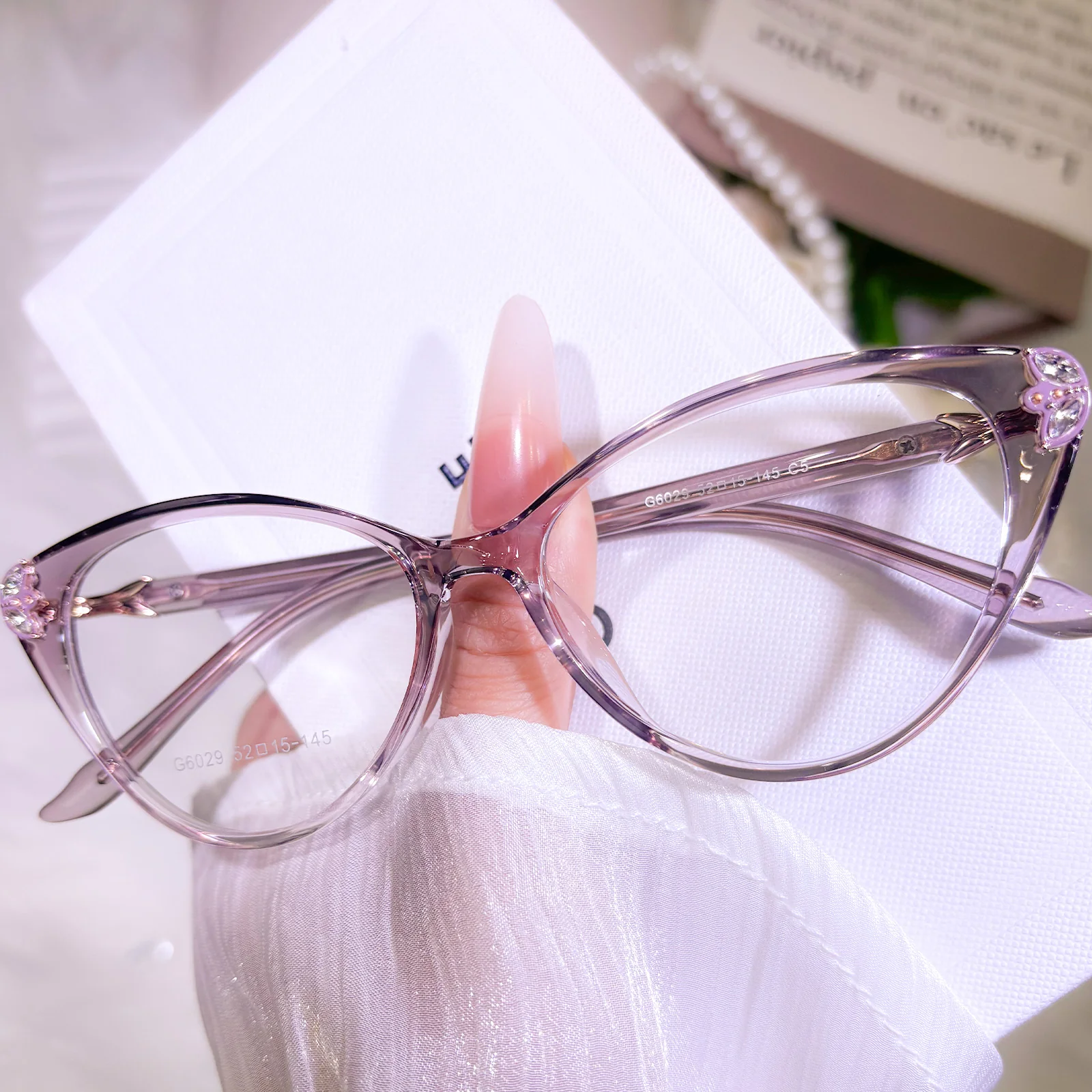 Onyx Eyeglasses - Image 15
