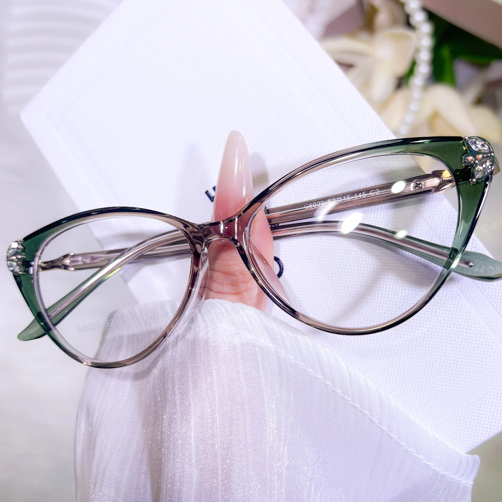 Onyx Eyeglasses - Image 9