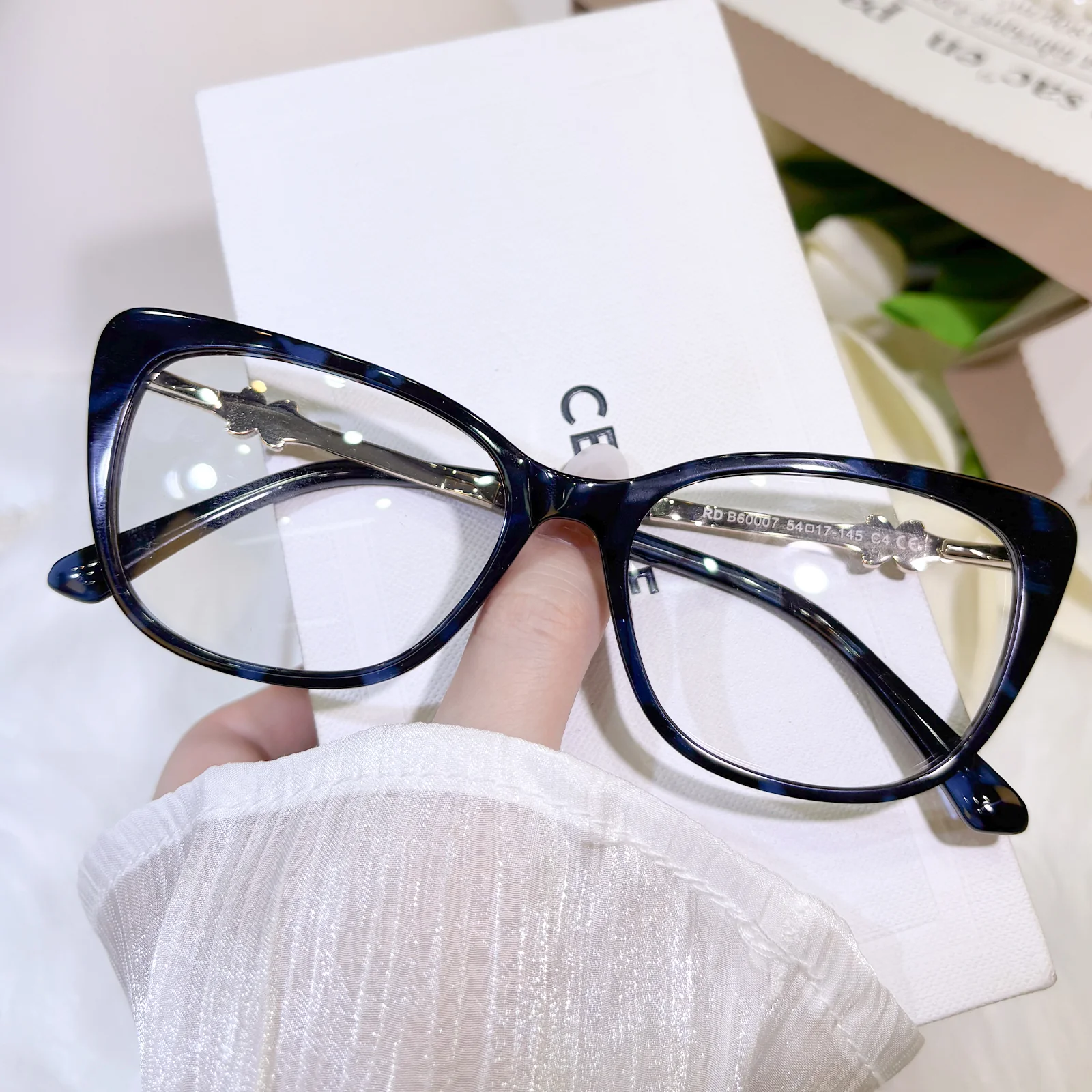 Ophelia Eyeglasses - Image 11